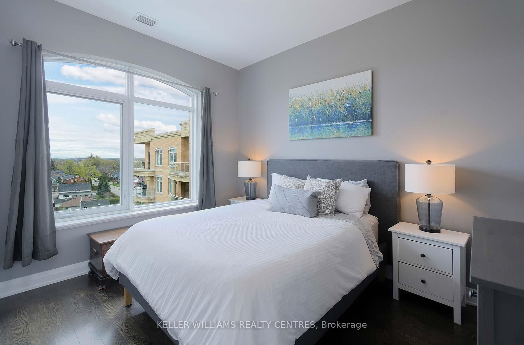 Photo 13 of Unit 702A, 15277 Yonge Street, Aurora, Aurora Village — HOMEH