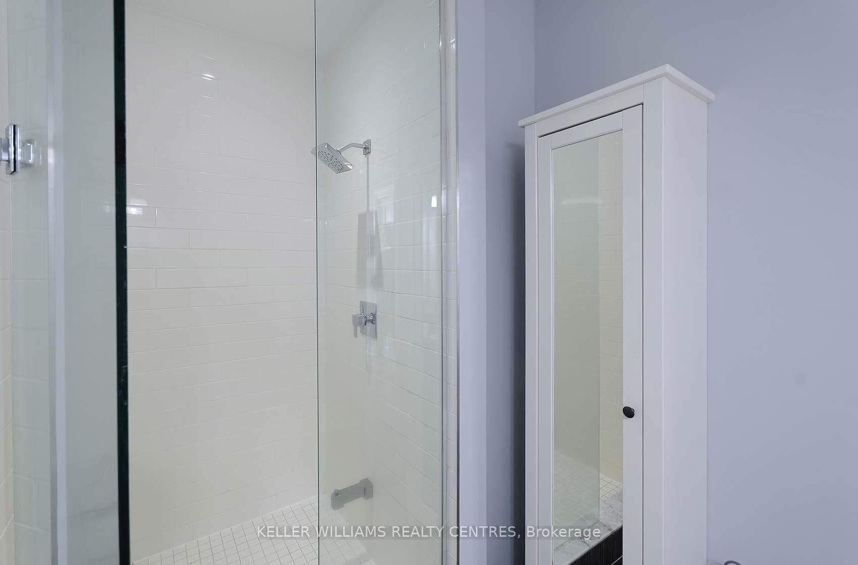Photo 16 of Unit 702A, 15277 Yonge Street, Aurora, Aurora Village — HOMEH