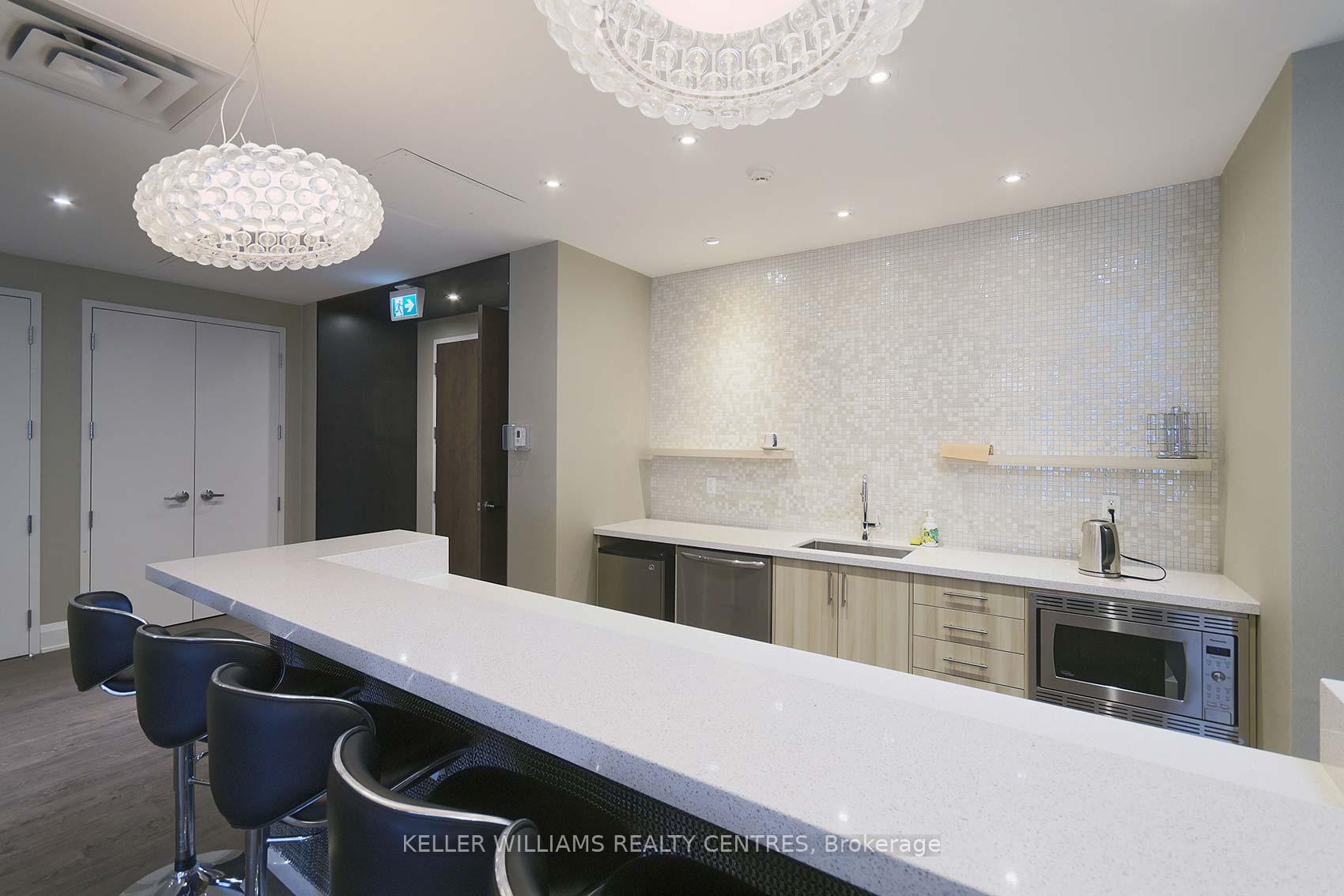 Photo 21 of Unit 702A, 15277 Yonge Street, Aurora, Aurora Village — HOMEH