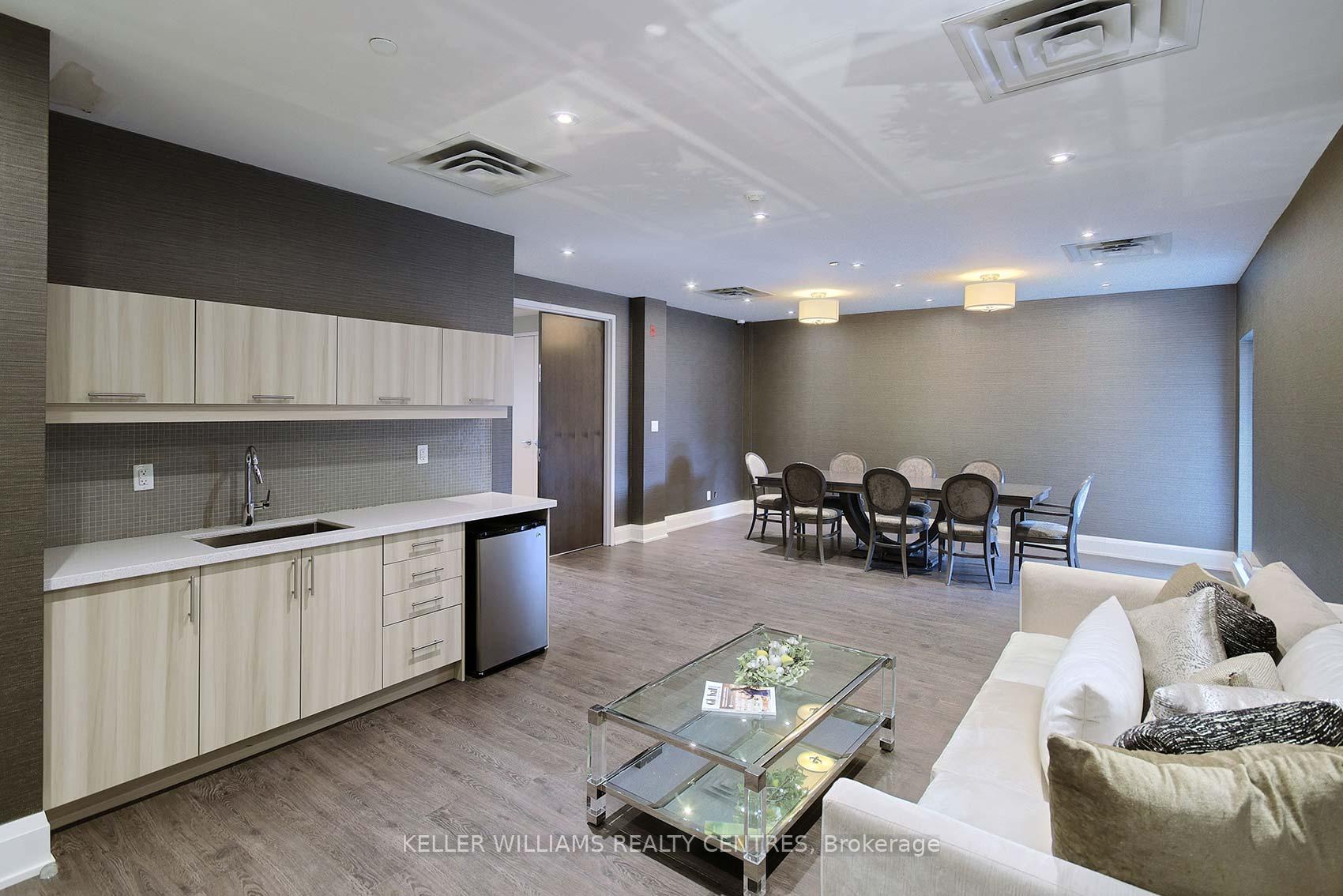 Photo 22 of Unit 702A, 15277 Yonge Street, Aurora, Aurora Village — HOMEH
