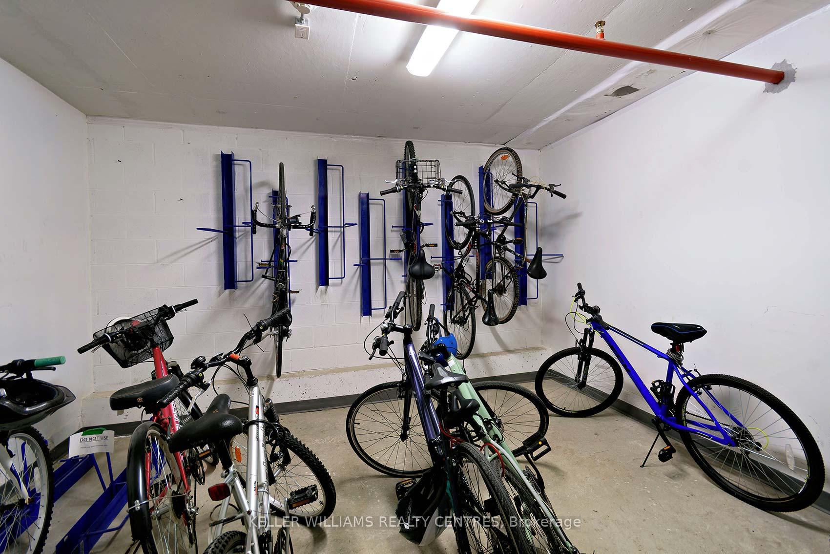Photo 26 of Unit 702A, 15277 Yonge Street, Aurora, Aurora Village — HOMEH