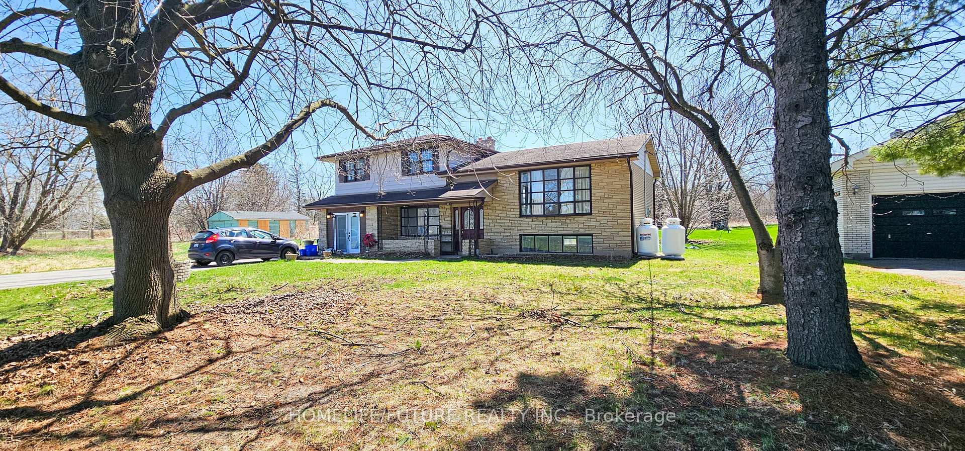 Photo 1 of 437 Moira Street W, Belleville, Belleville Ward — HOMEH