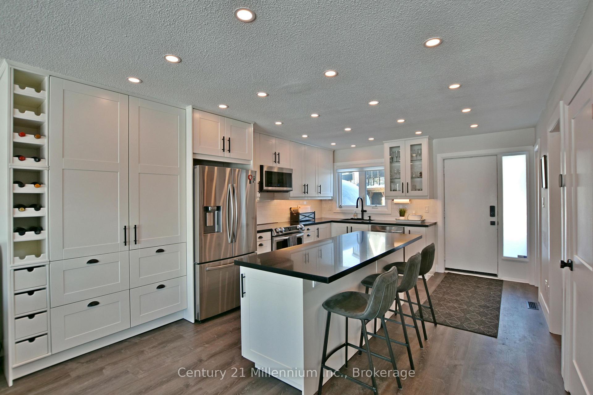 Photo 4 of Unit 42, 133 Fairway Crescent, Collingwood — HOMEH
