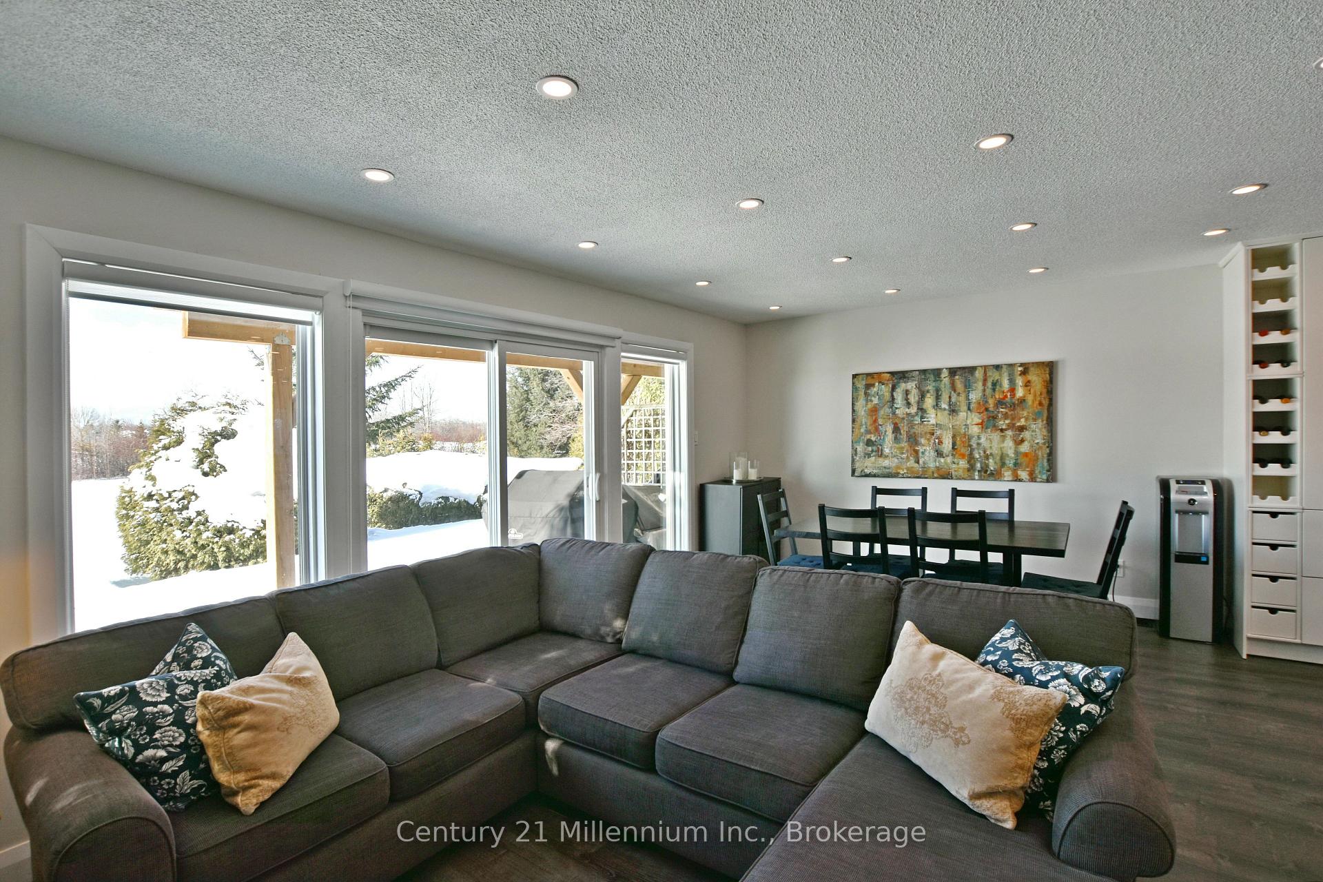 Photo 14 of Unit 42, 133 Fairway Crescent, Collingwood — HOMEH