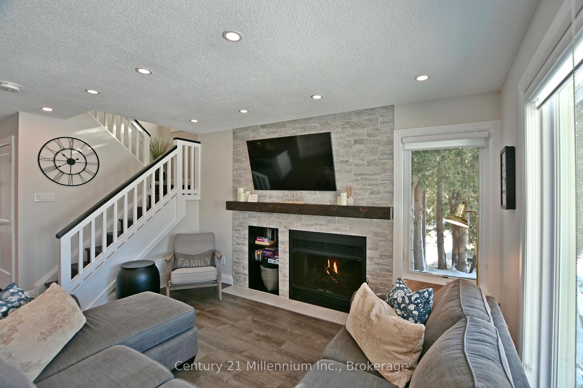 Photo 17 of Unit 42, 133 Fairway Crescent, Collingwood — HOMEH