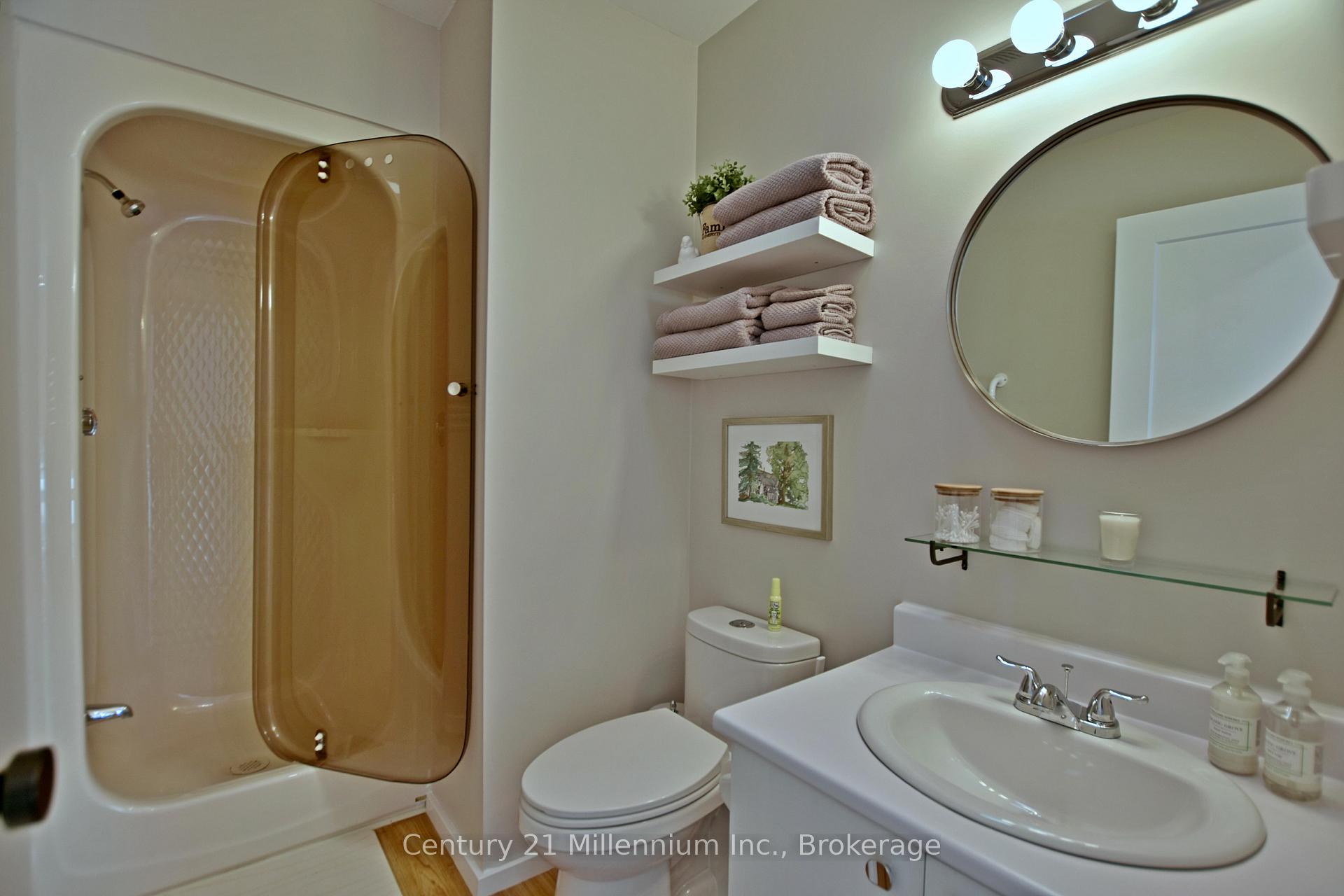 Photo 33 of Unit 42, 133 Fairway Crescent, Collingwood — HOMEH