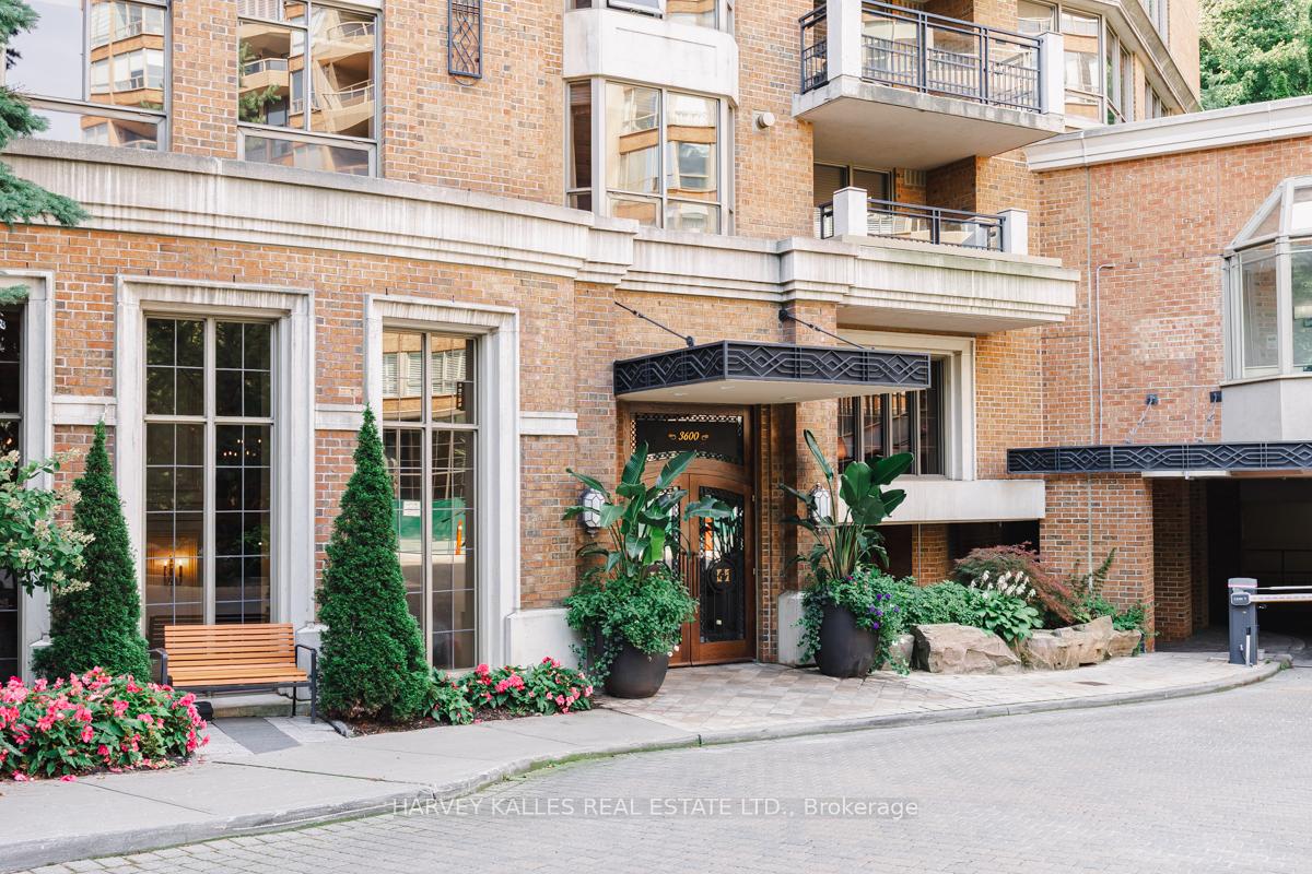 Front of Unit 727, 3600 Yonge Street
