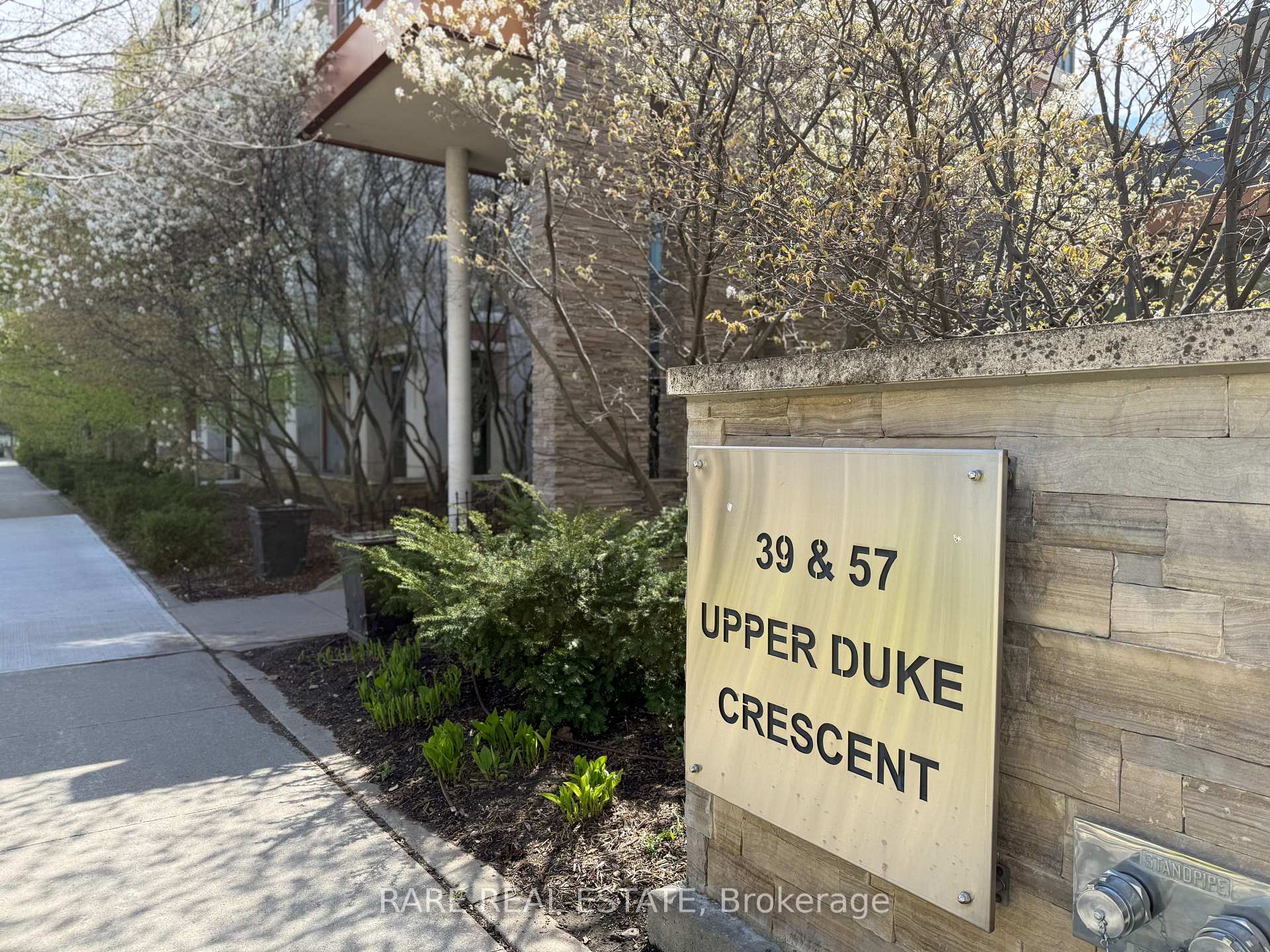 Photo 1 of Unit 503, 39 Upper Duke Crescent, Markham, Unionville — HOMEH