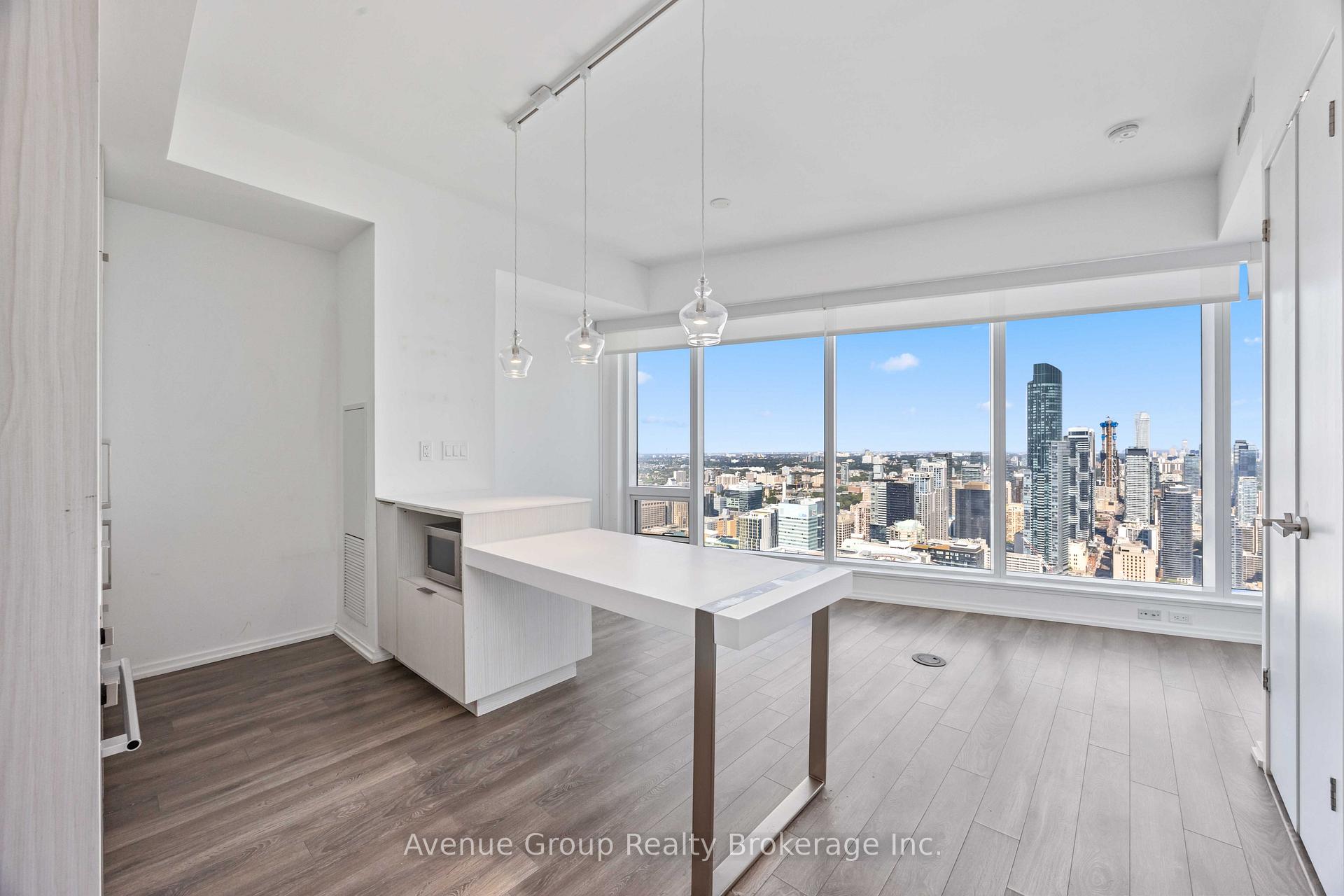 Front of Unit 5713, 197 Yonge Street