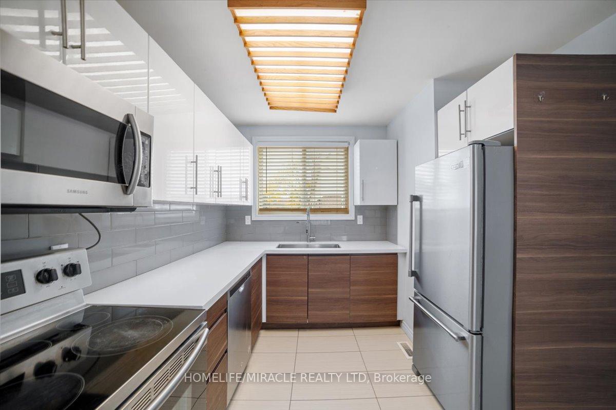 Photo 7 of Unit 22, 120 Quigley Road, Hamilton, Vincent — HOMEH