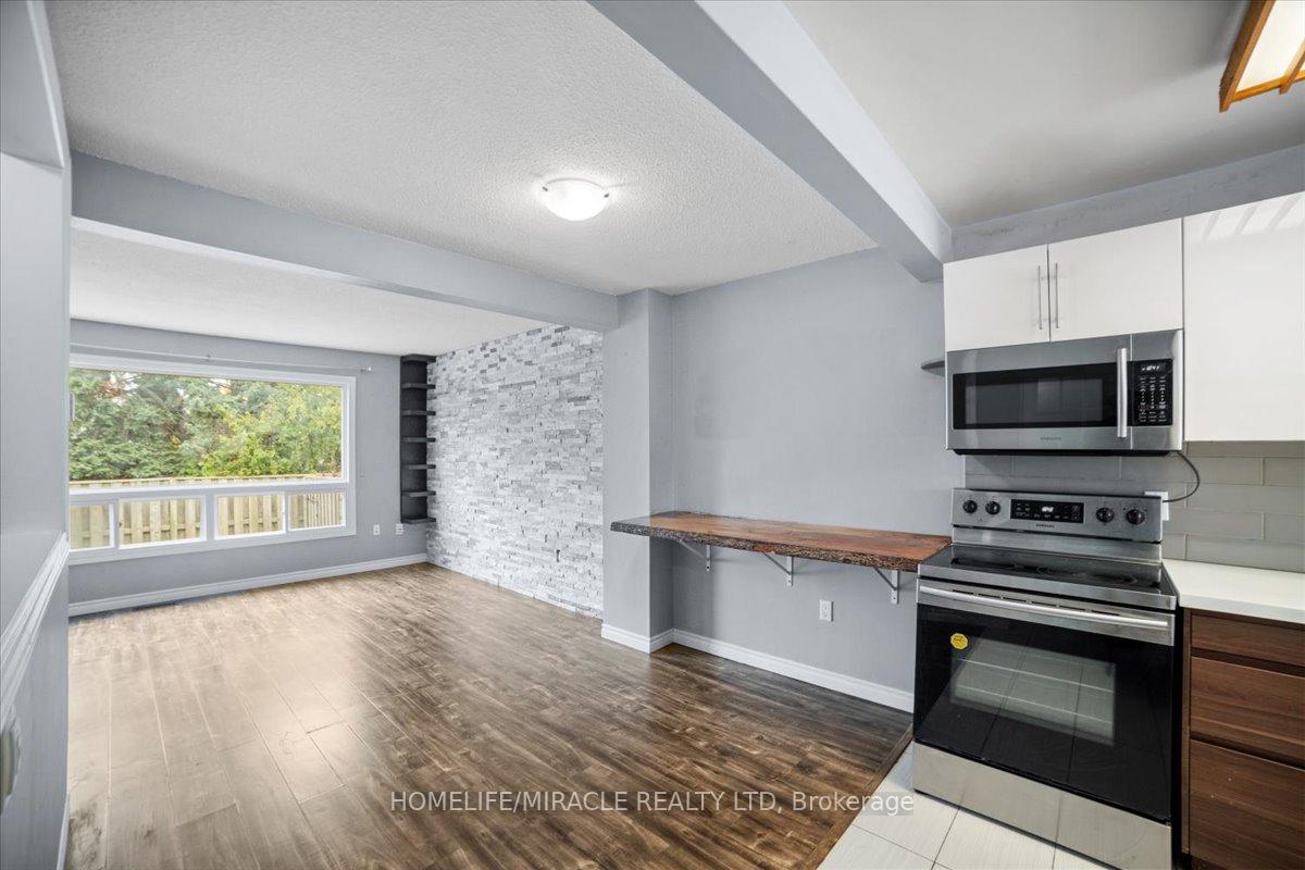 Photo 8 of Unit 22, 120 Quigley Road, Hamilton, Vincent — HOMEH