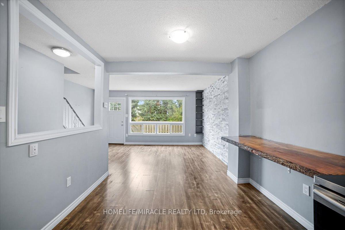 Photo 28 of Unit 22, 120 Quigley Road, Hamilton, Vincent — HOMEH