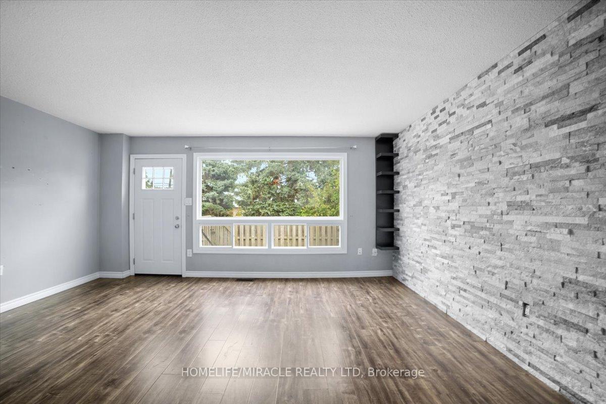 Photo 32 of Unit 22, 120 Quigley Road, Hamilton, Vincent — HOMEH