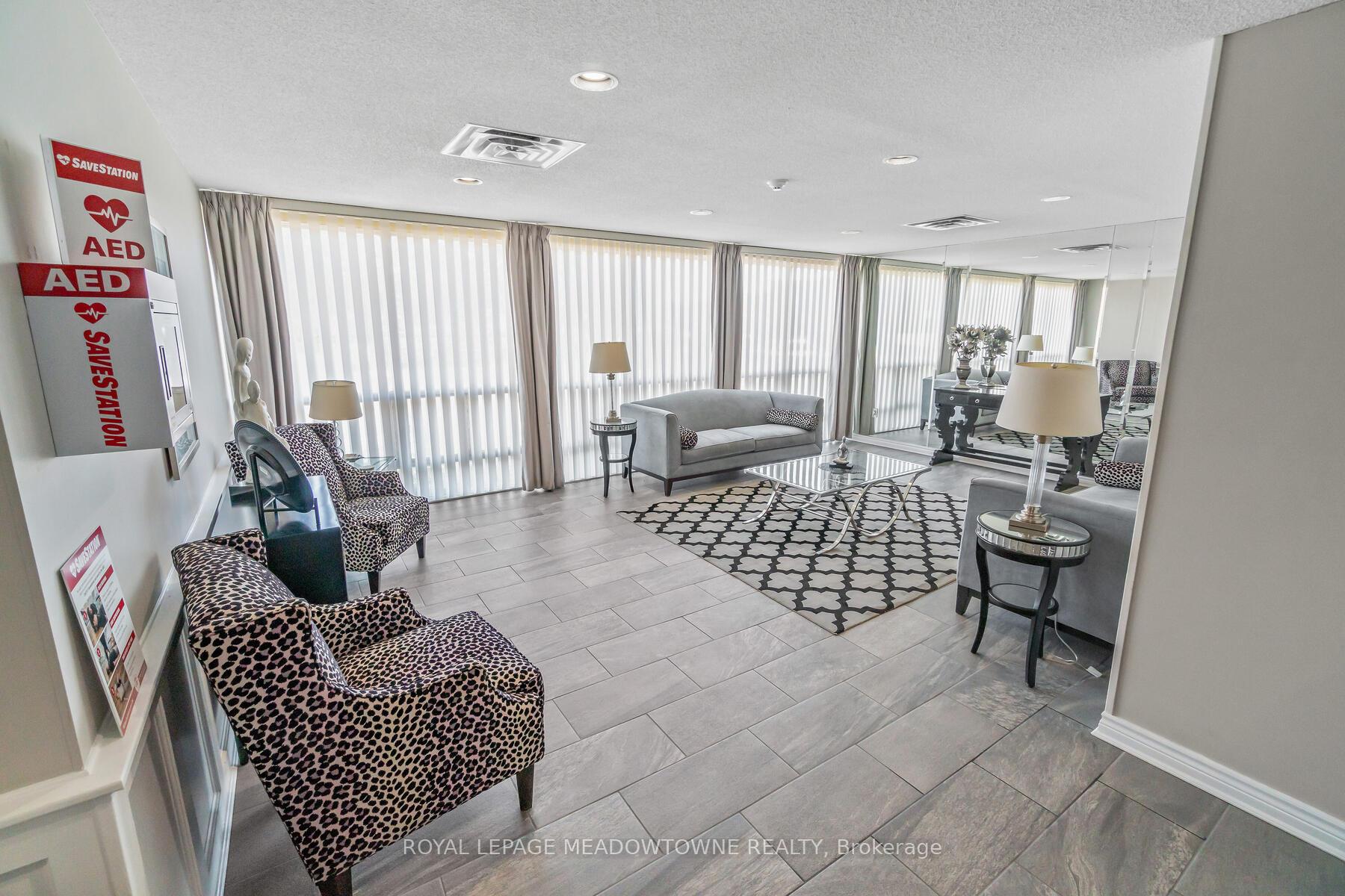 Photo 4 of Unit 602, 20 McFarlane Drive, Halton Hills, Georgetown — HOMEH
