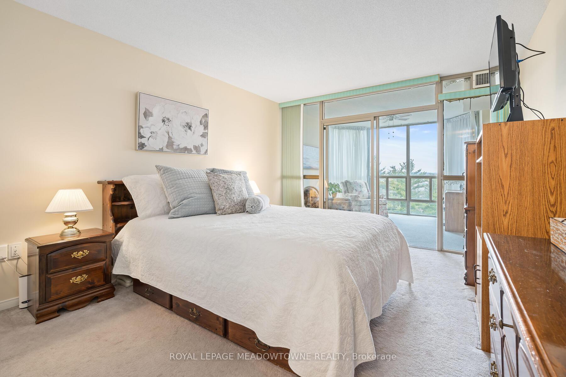 Photo 16 of Unit 602, 20 McFarlane Drive, Halton Hills, Georgetown — HOMEH