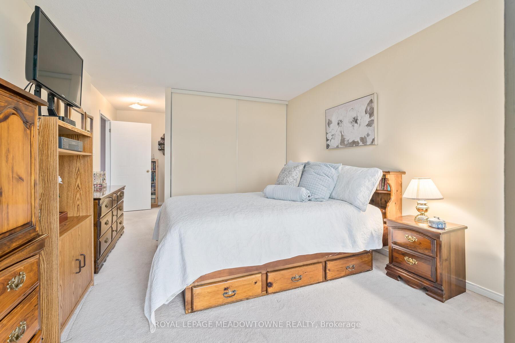 Photo 18 of Unit 602, 20 McFarlane Drive, Halton Hills, Georgetown — HOMEH