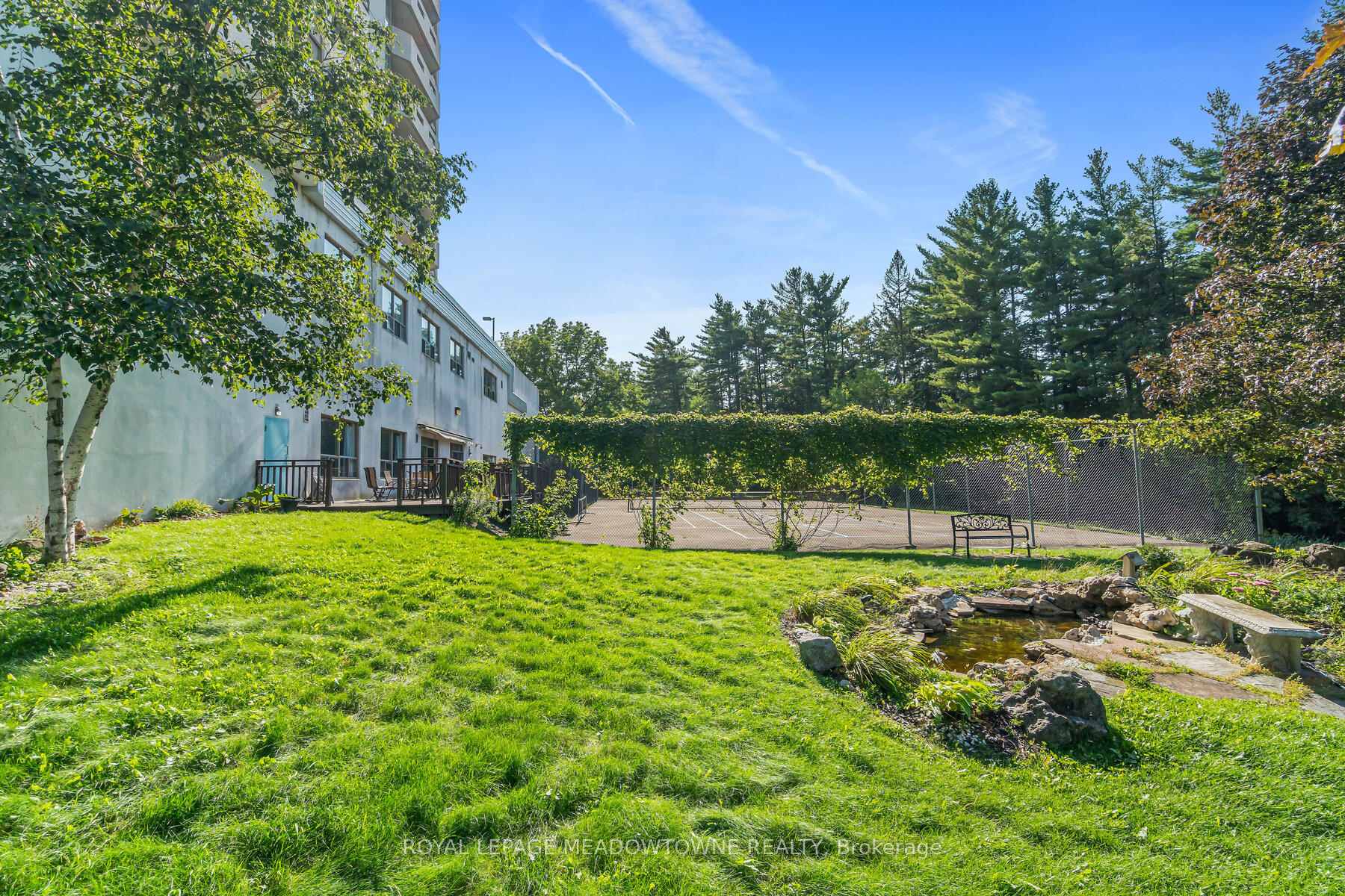 Photo 32 of Unit 602, 20 McFarlane Drive, Halton Hills, Georgetown — HOMEH