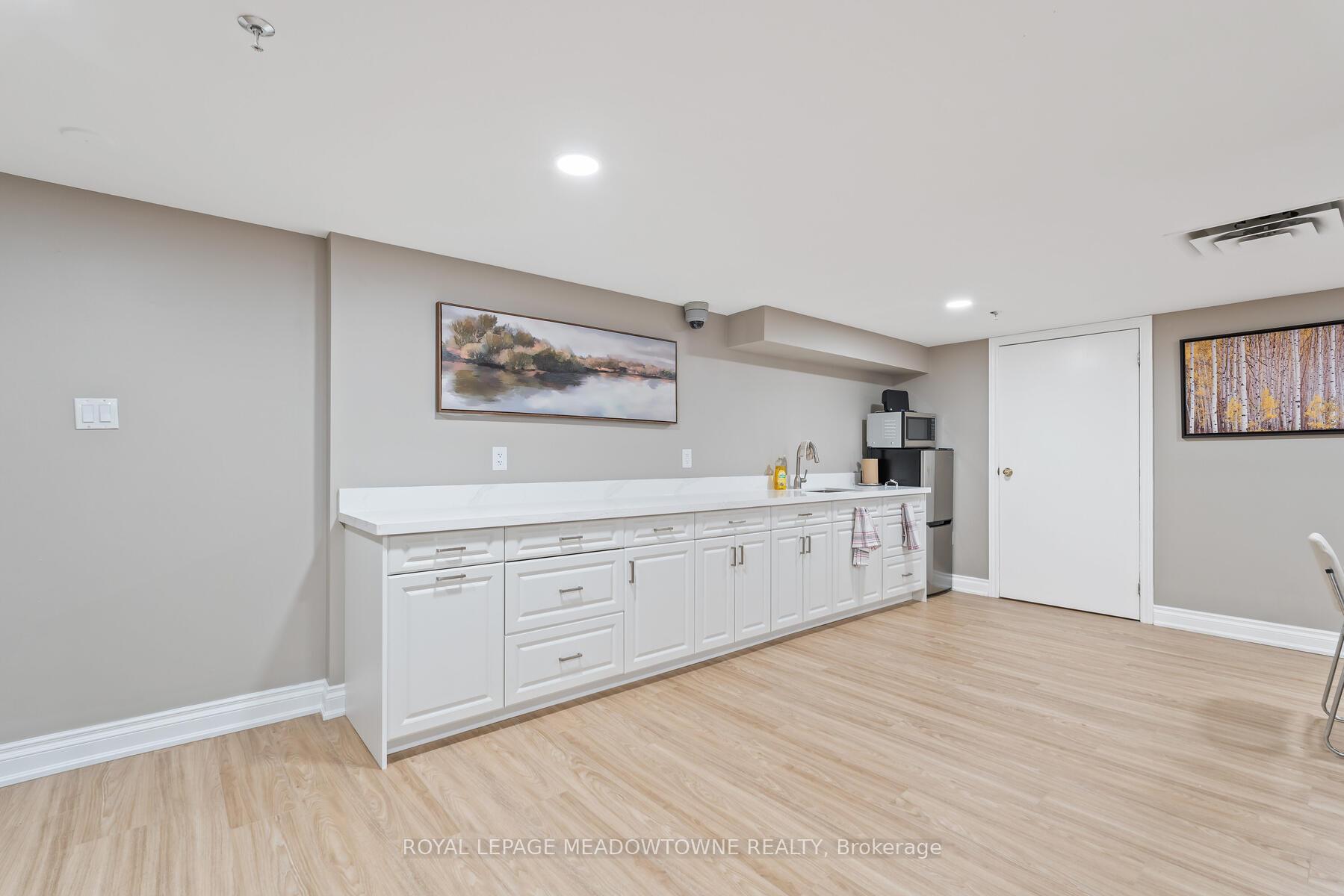 Photo 39 of Unit 602, 20 McFarlane Drive, Halton Hills, Georgetown — HOMEH
