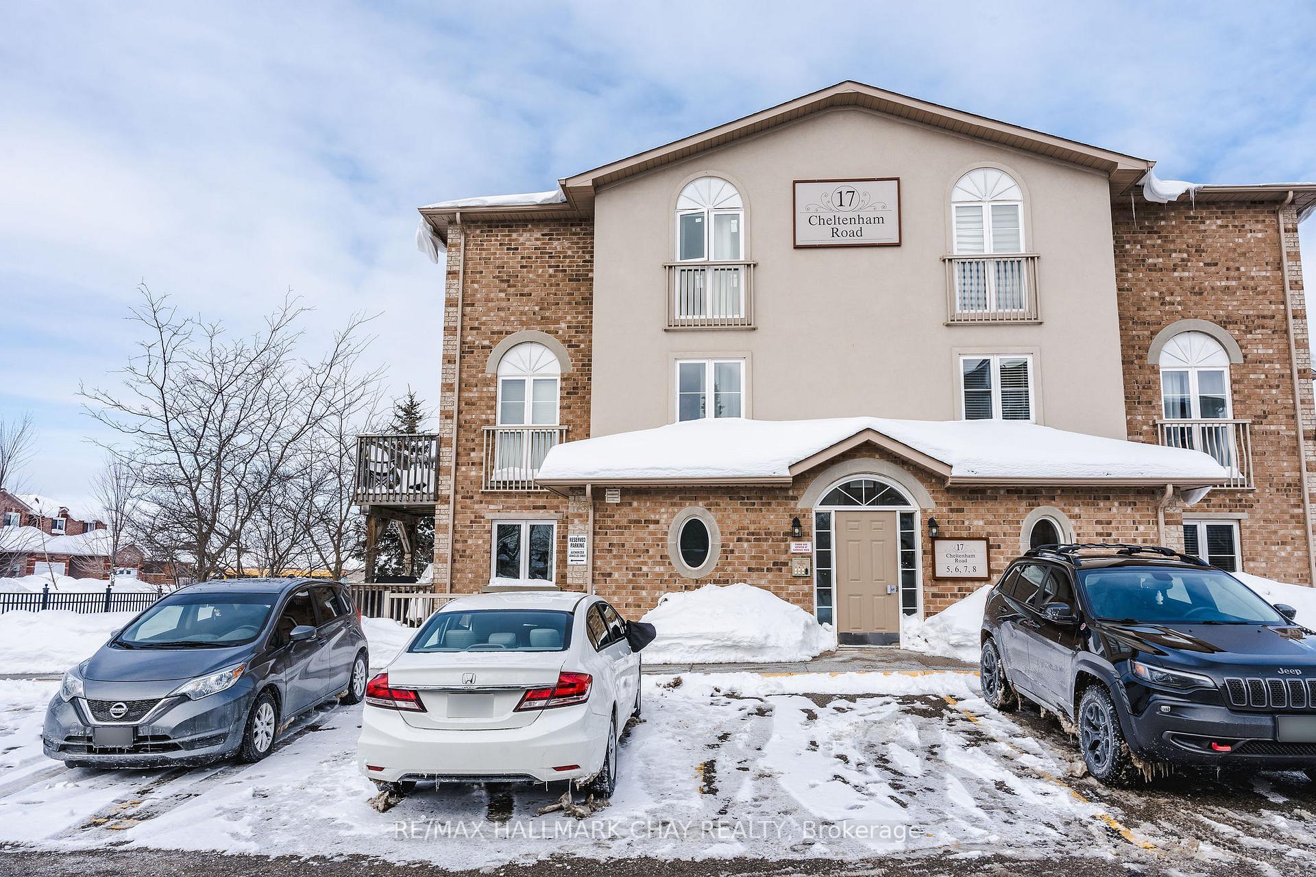 Photo 4 of Unit 8, 17 Cheltenham Road, Barrie, Georgian Drive — HOMEH