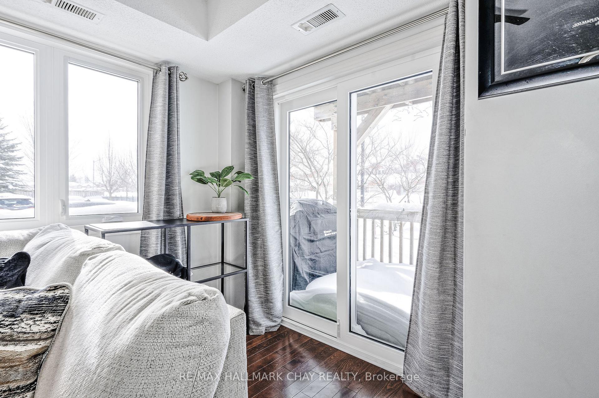 Photo 28 of Unit 8, 17 Cheltenham Road, Barrie, Georgian Drive — HOMEH