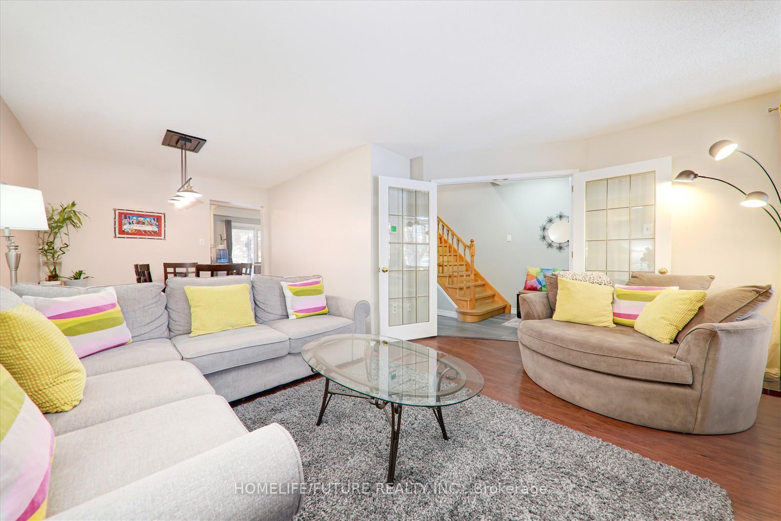 Photo 9 of 407 Butler Court, Aurora, Aurora Village — HOMEH
