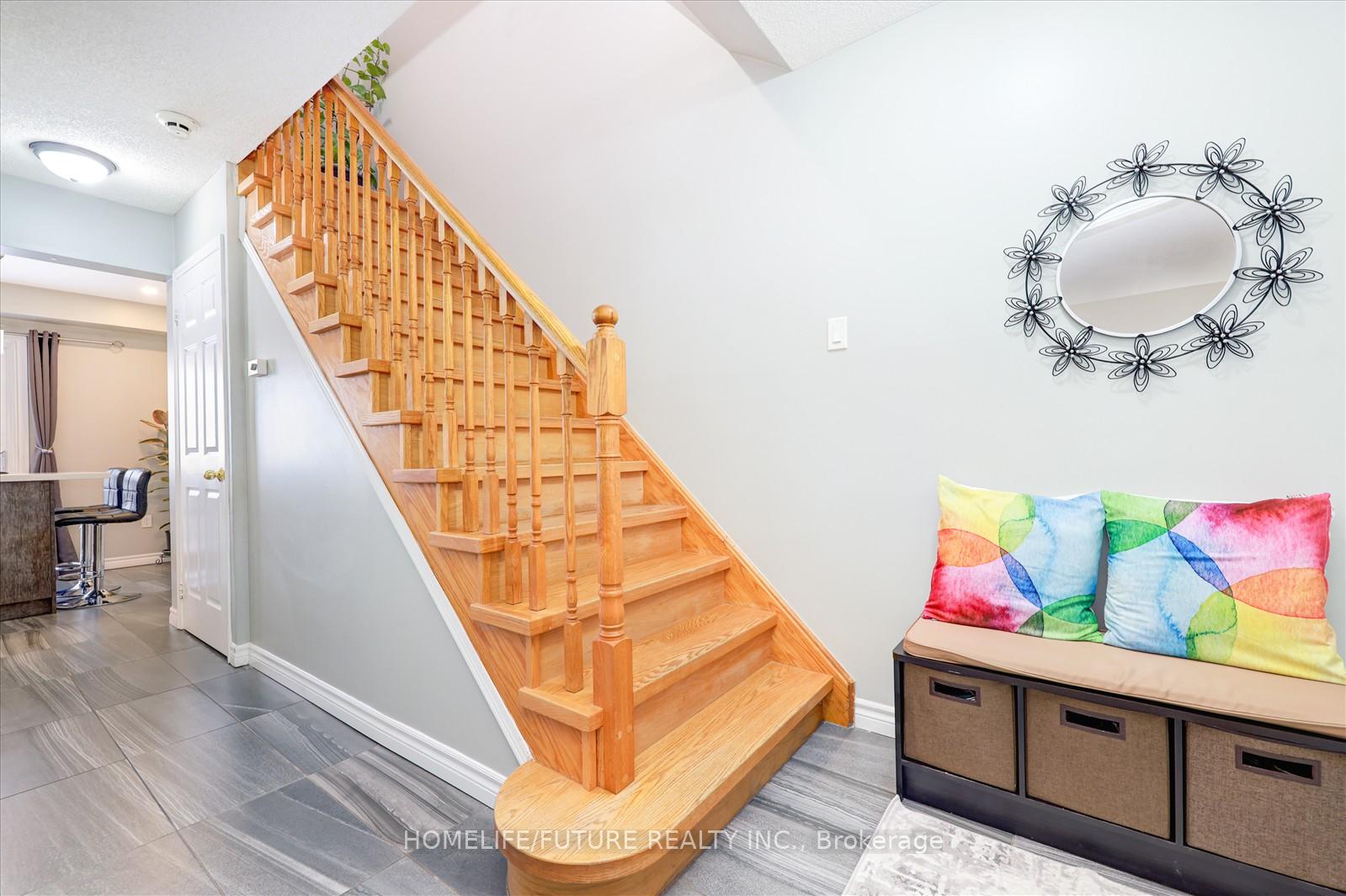 Photo 19 of 407 Butler Court, Aurora, Aurora Village — HOMEH