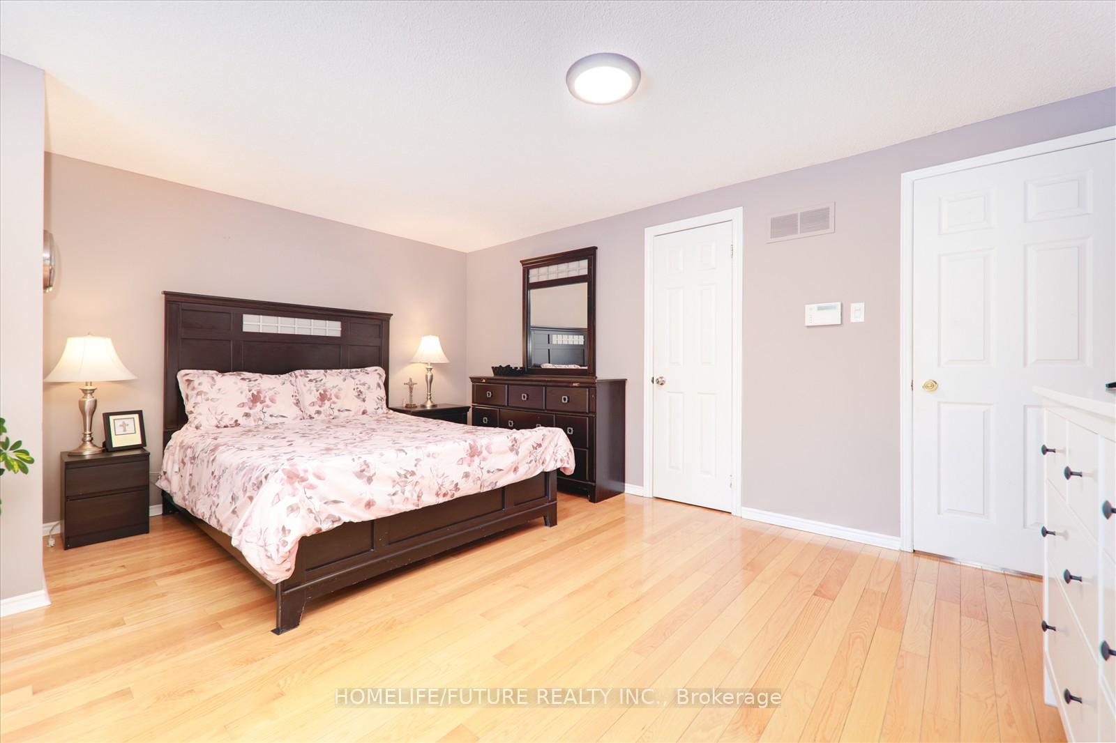 Photo 22 of 407 Butler Court, Aurora, Aurora Village — HOMEH