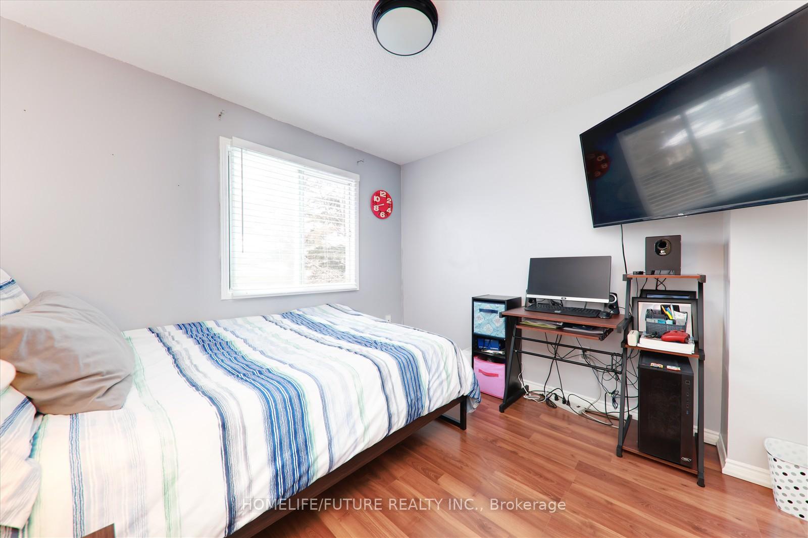 Photo 25 of 407 Butler Court, Aurora, Aurora Village — HOMEH