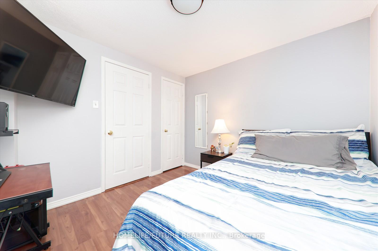 Photo 26 of 407 Butler Court, Aurora, Aurora Village — HOMEH
