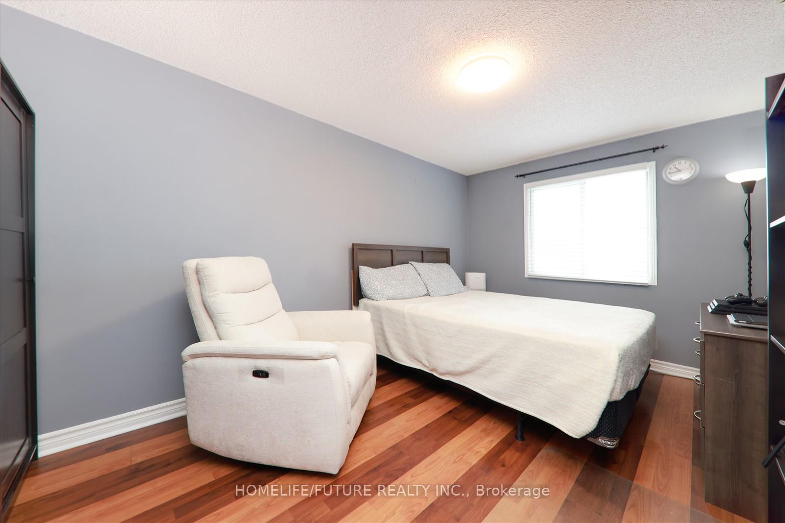 Photo 27 of 407 Butler Court, Aurora, Aurora Village — HOMEH