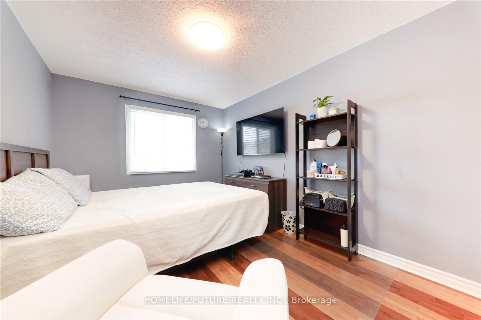 Photo 28 of 407 Butler Court, Aurora, Aurora Village — HOMEH
