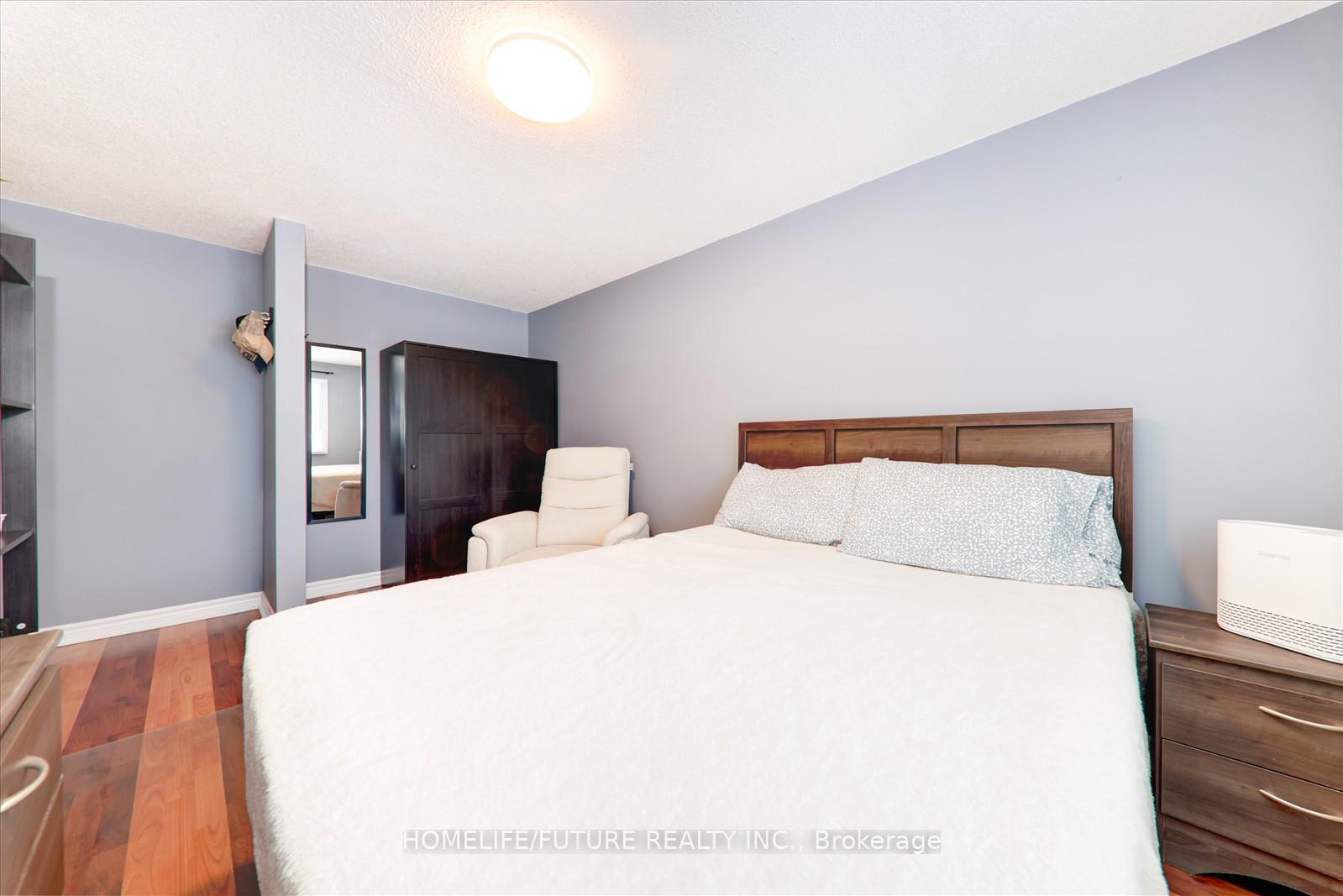Photo 29 of 407 Butler Court, Aurora, Aurora Village — HOMEH