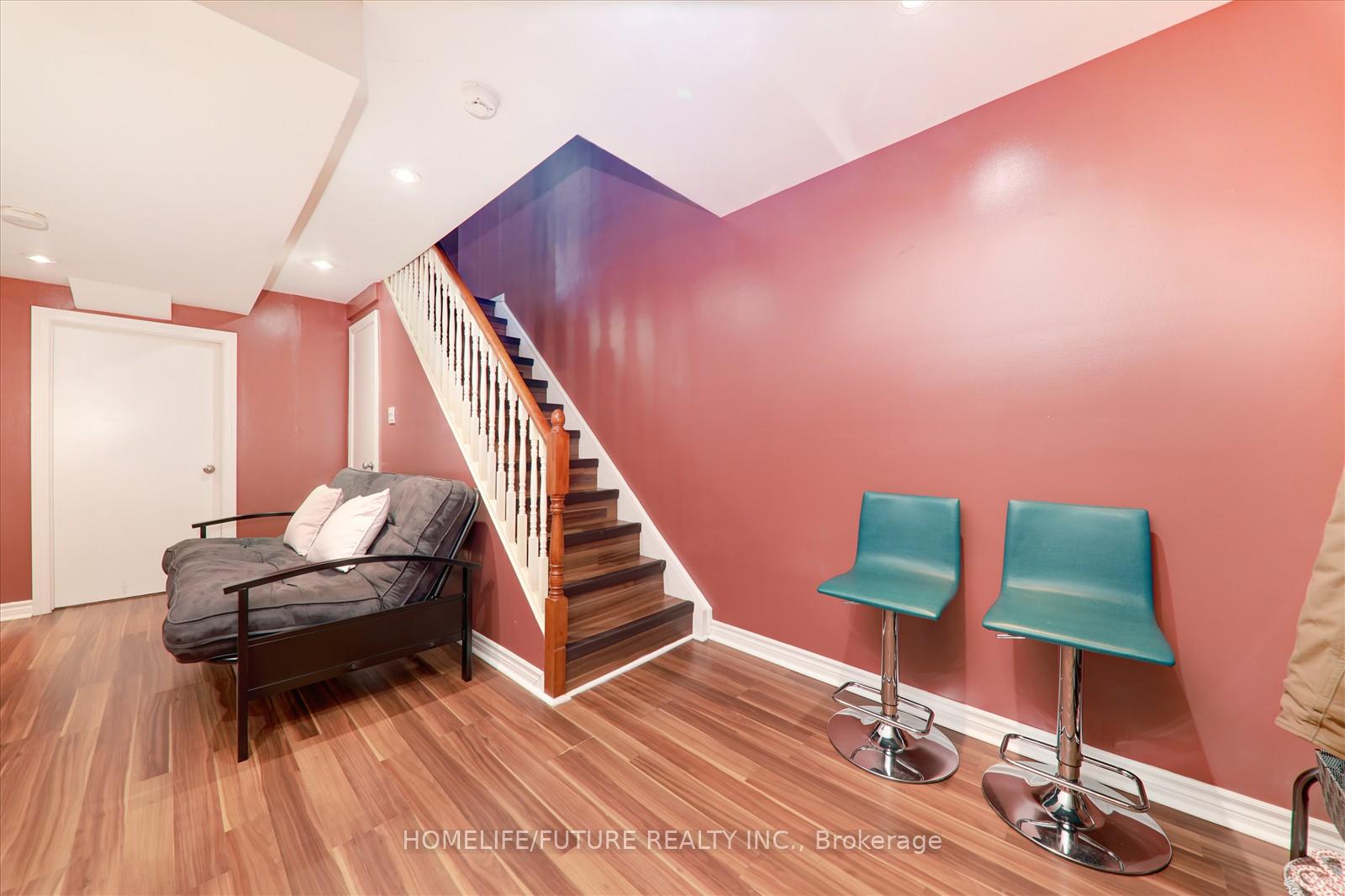 Photo 30 of 407 Butler Court, Aurora, Aurora Village — HOMEH