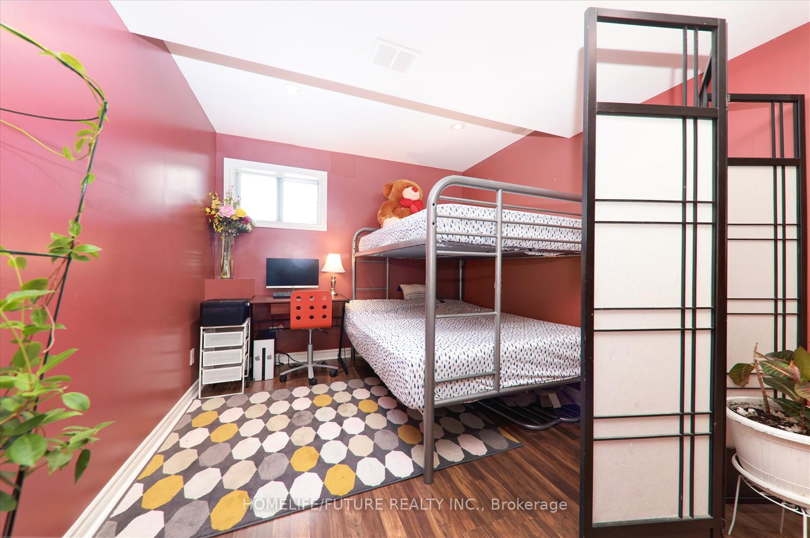 Photo 34 of 407 Butler Court, Aurora, Aurora Village — HOMEH