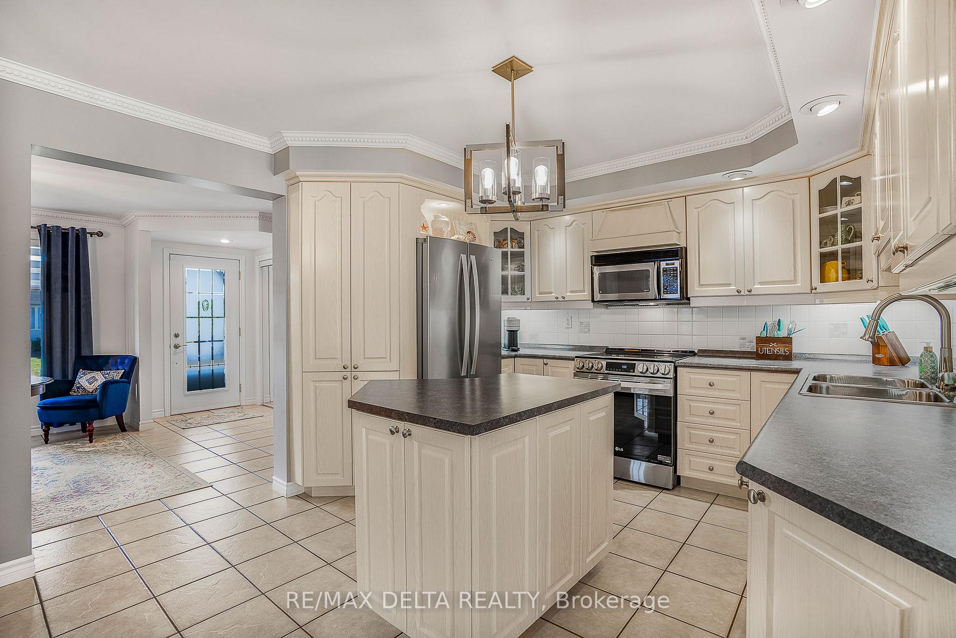Photo 8 of 65 Bernard Crescent, Champlain, L'Orignal — HOMEH