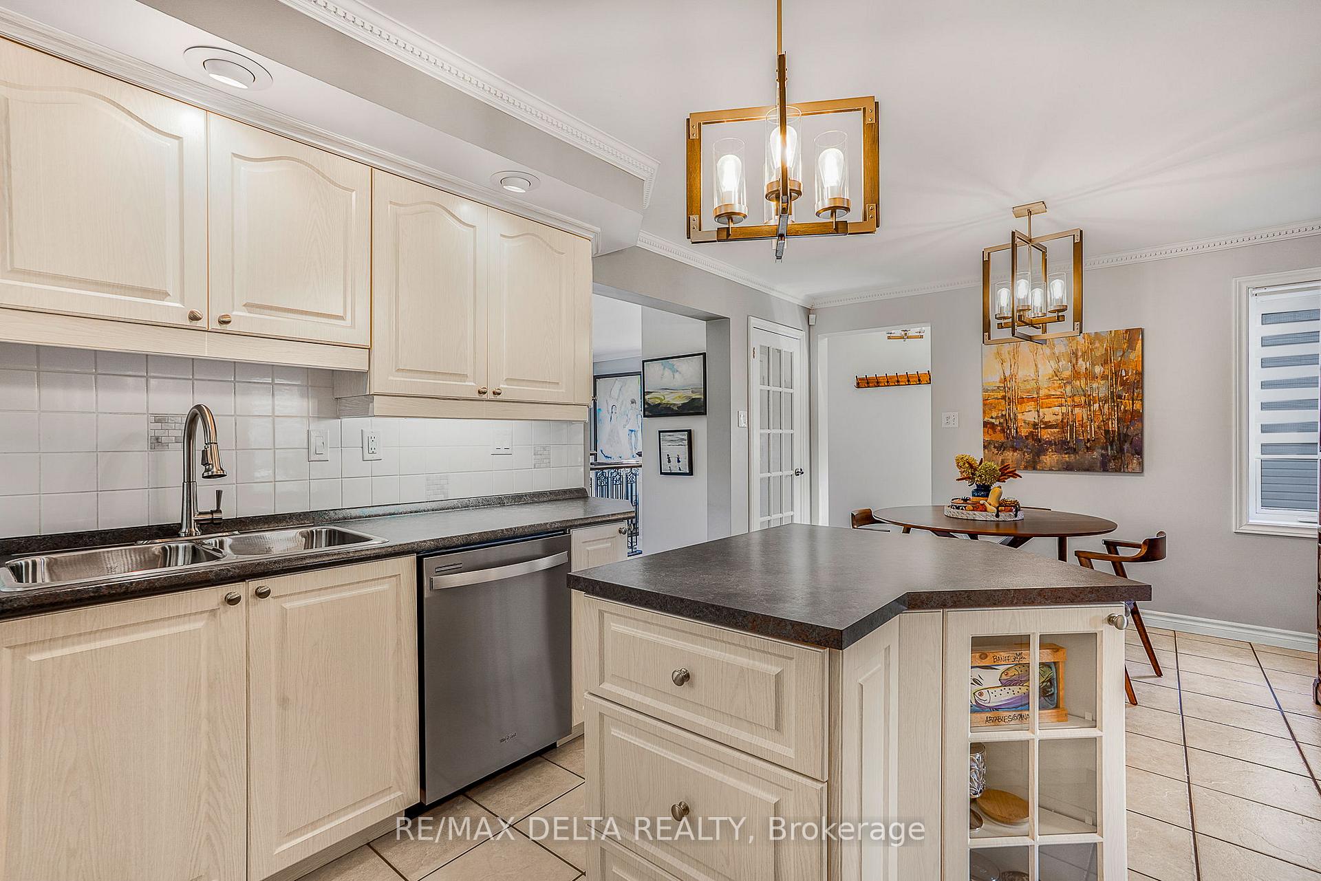 Photo 10 of 65 Bernard Crescent, Champlain, L'Orignal — HOMEH