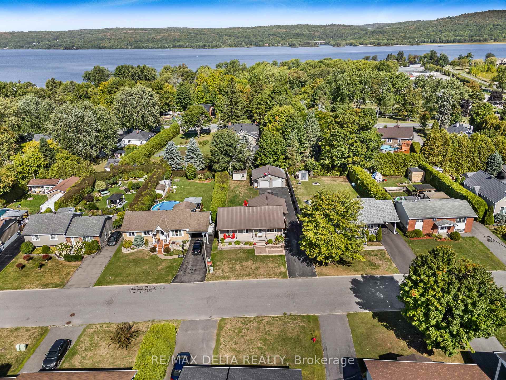 Photo 34 of 65 Bernard Crescent, Champlain, L'Orignal — HOMEH