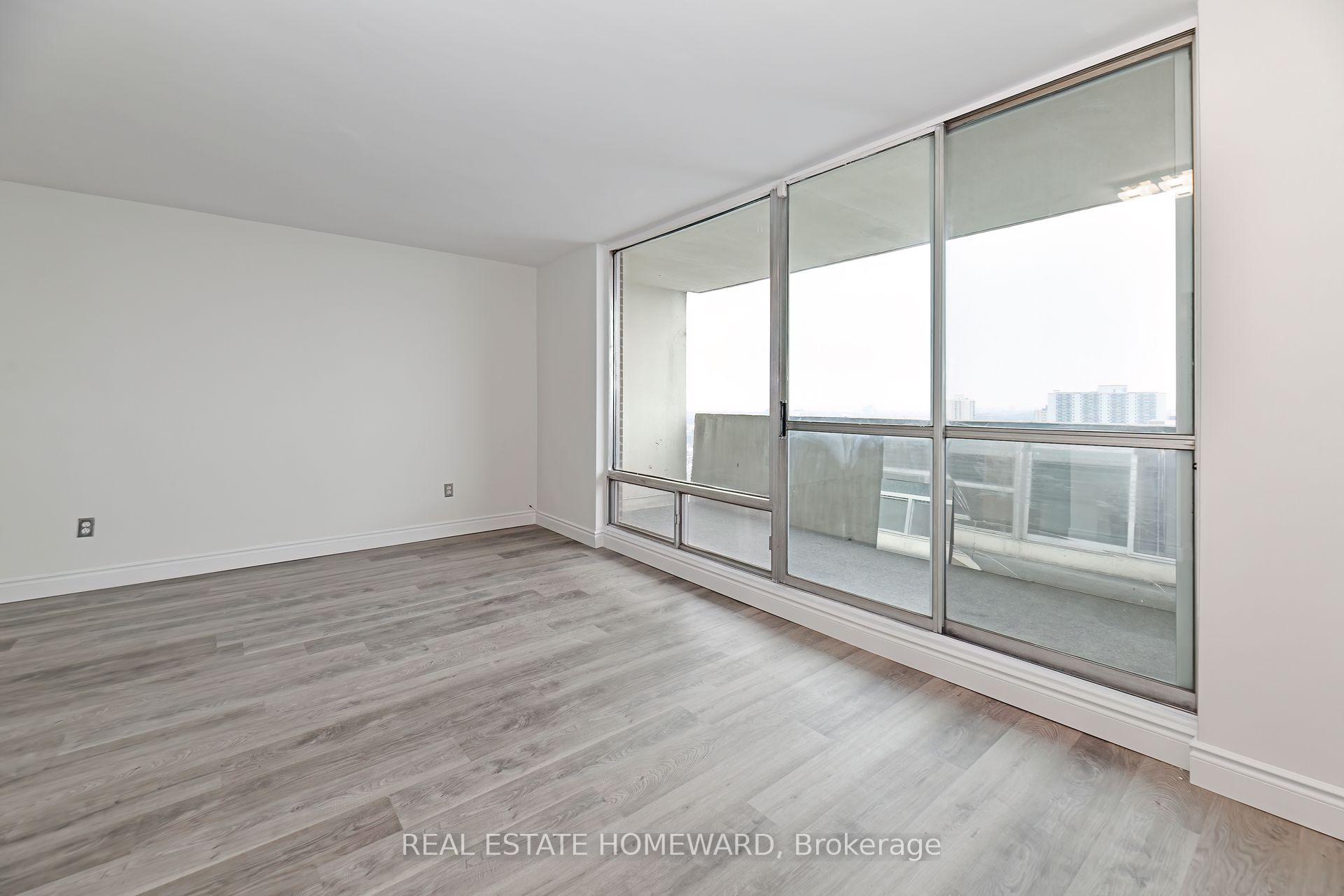 Photo 3 of Unit 2410, 1 Massey Square, Toronto, Crescent Town — HOMEH