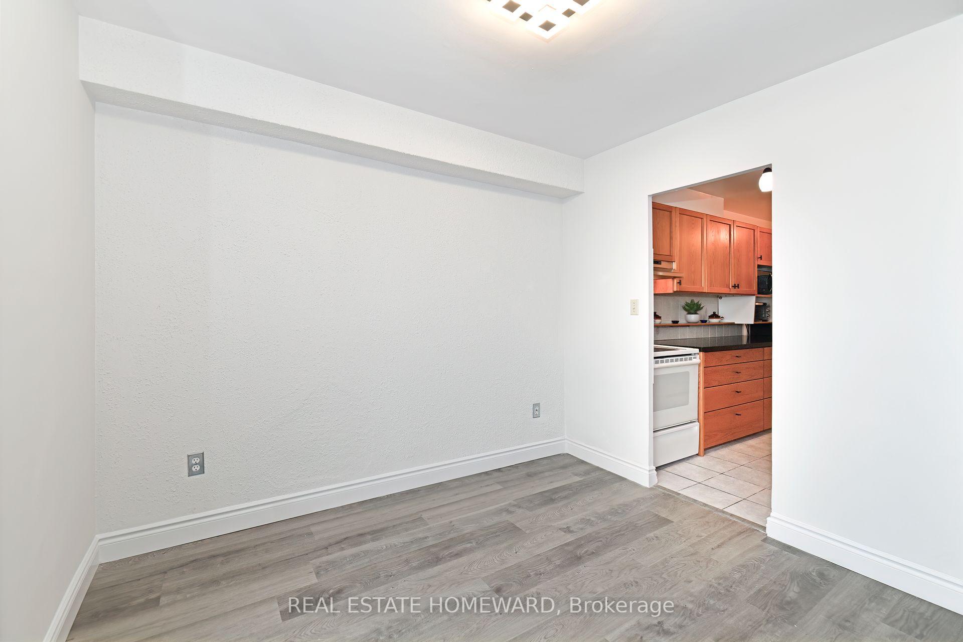 Photo 5 of Unit 2410, 1 Massey Square, Toronto, Crescent Town — HOMEH