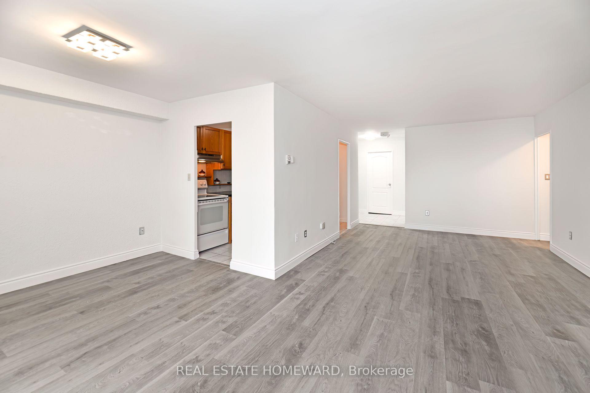 Photo 7 of Unit 2410, 1 Massey Square, Toronto, Crescent Town — HOMEH