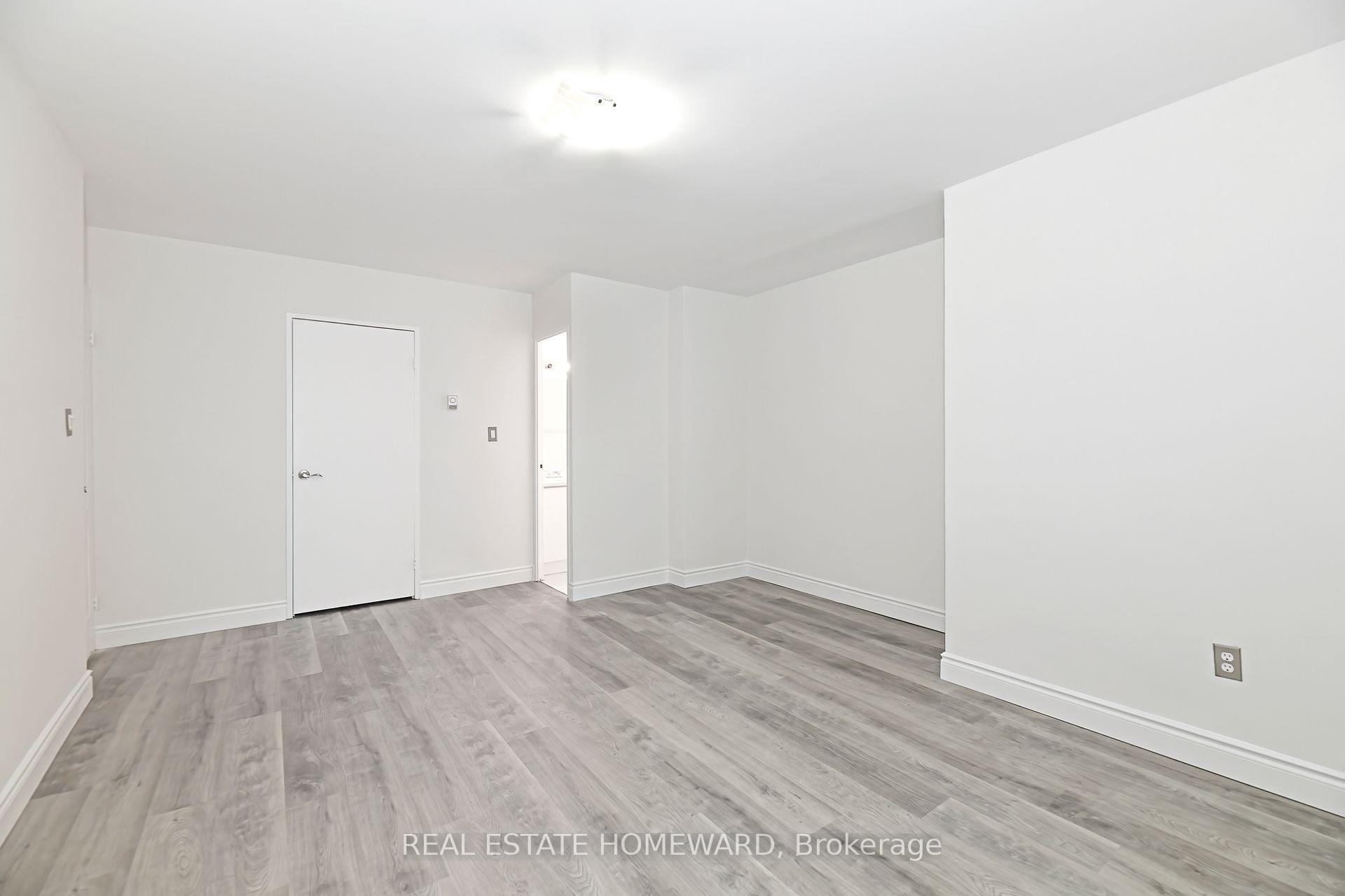 Photo 16 of Unit 2410, 1 Massey Square, Toronto, Crescent Town — HOMEH