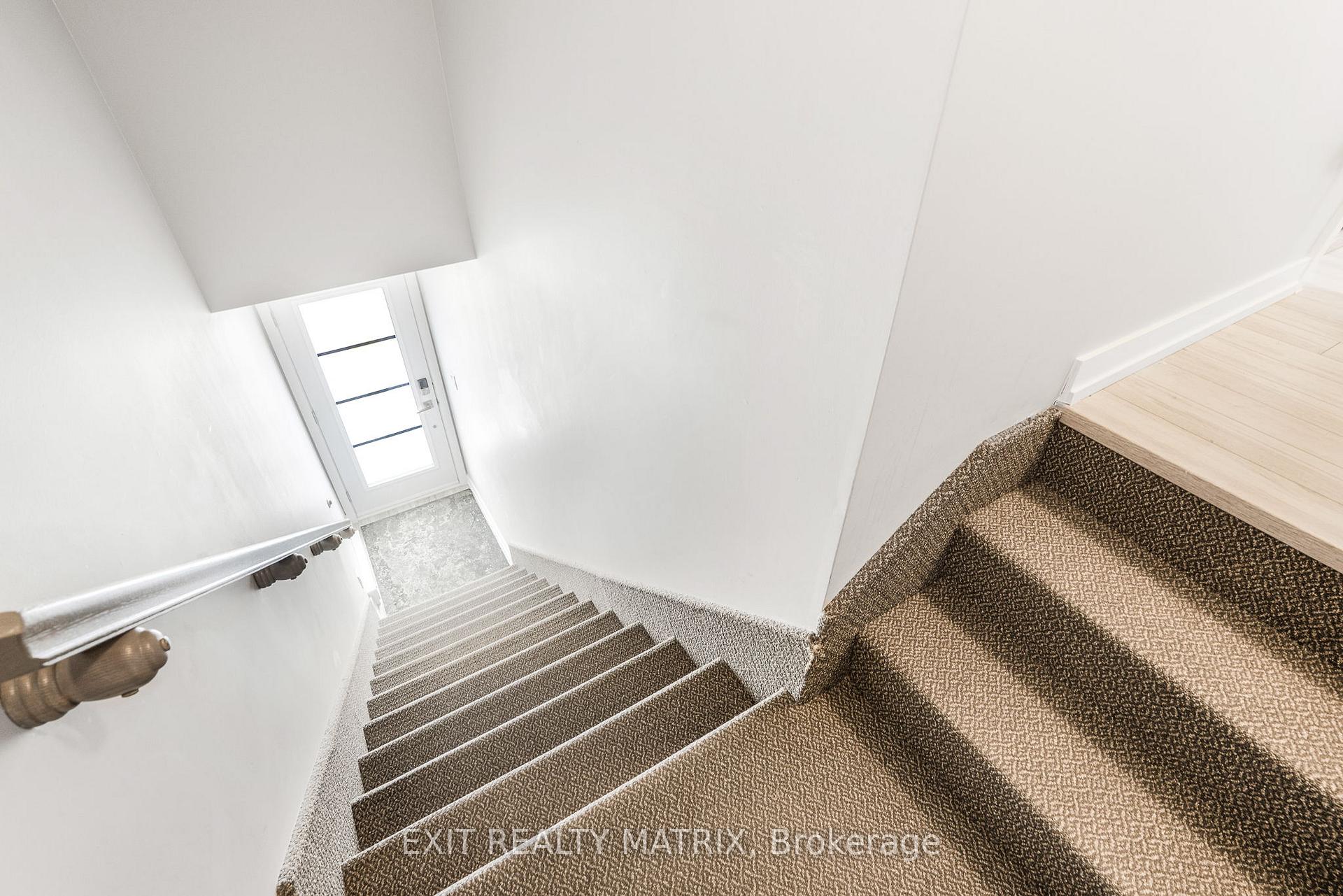 Photo 4 of Unit 104, 75 St-Moritz Trail, Embrun — HOMEH