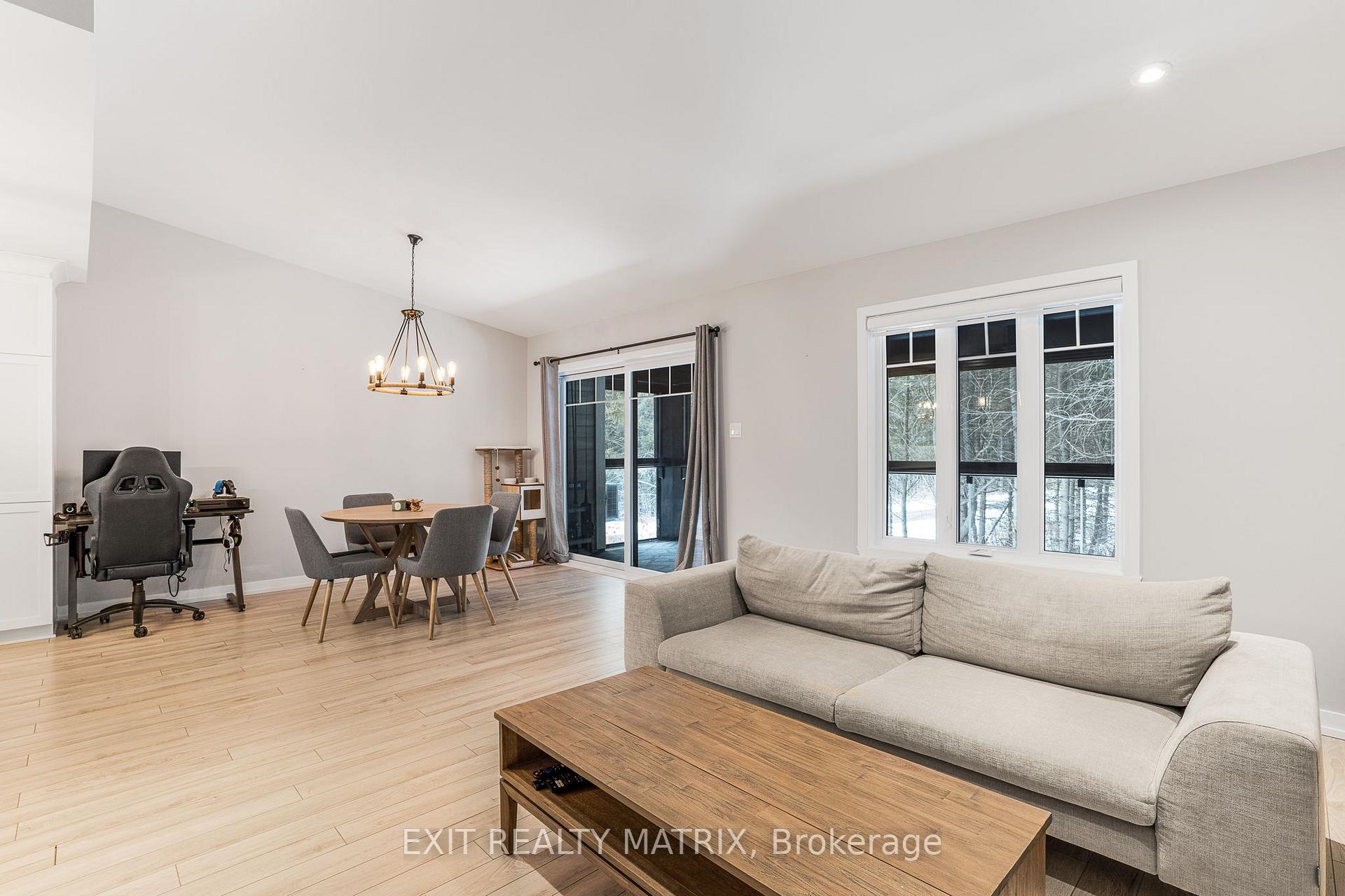 Photo 16 of Unit 104, 75 St-Moritz Trail, Embrun — HOMEH