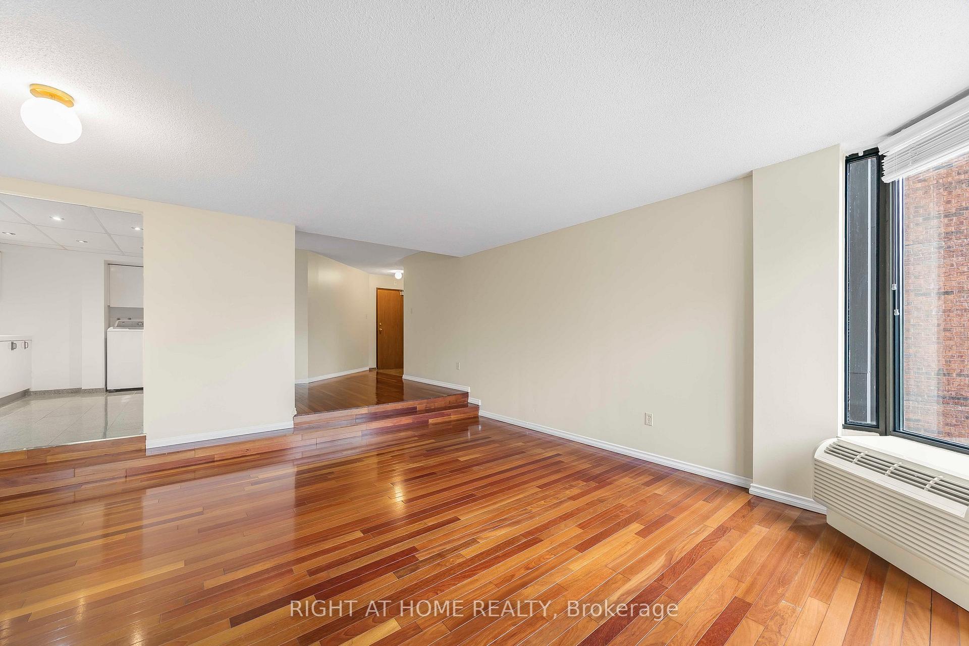 Photo 24 of Unit 304, 181 Collier Street, Barrie, North Shore — HOMEH