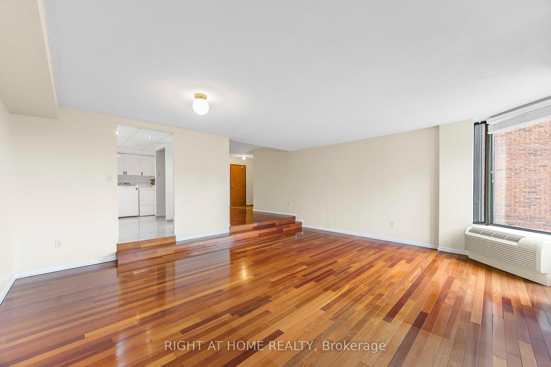 Photo 28 of Unit 304, 181 Collier Street, Barrie, North Shore — HOMEH