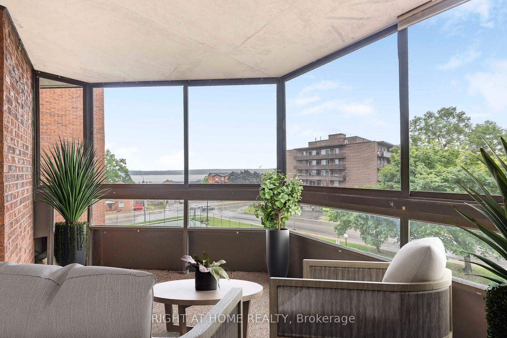 Photo 32 of Unit 304, 181 Collier Street, Barrie, North Shore — HOMEH