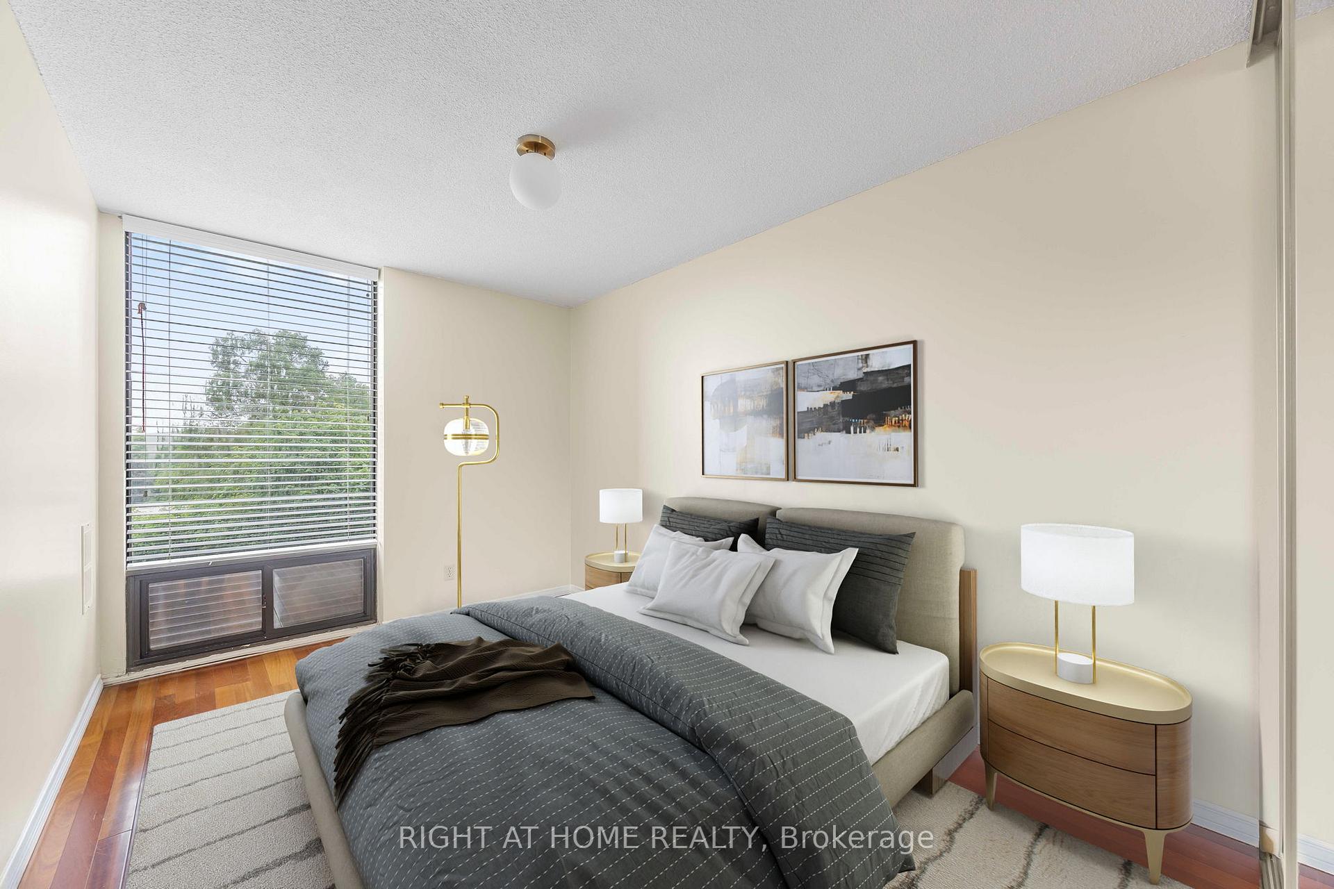 Photo 37 of Unit 304, 181 Collier Street, Barrie, North Shore — HOMEH