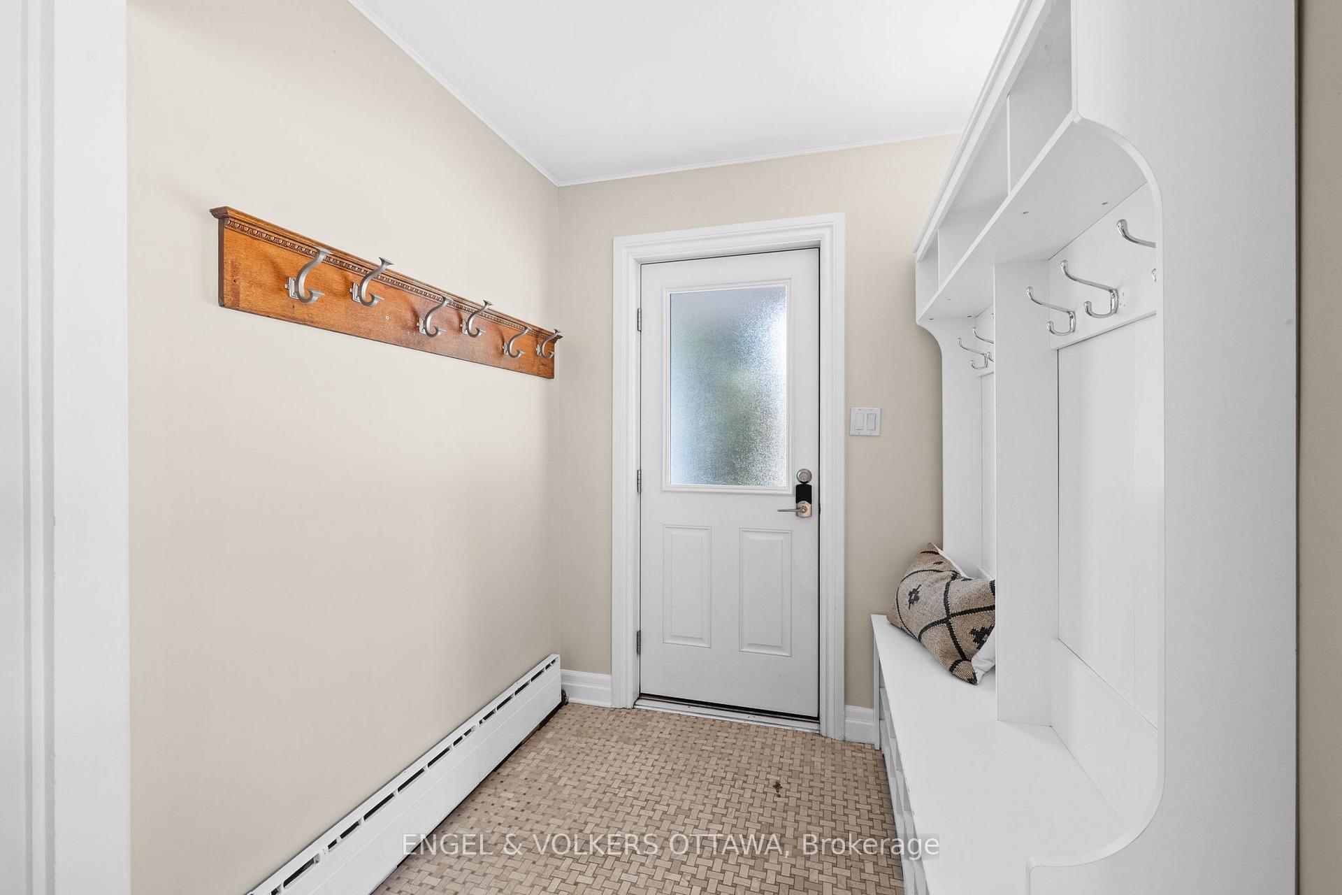 Photo 3 of 20 Hazel Street, Ottawa, Ottawa East — HOMEH