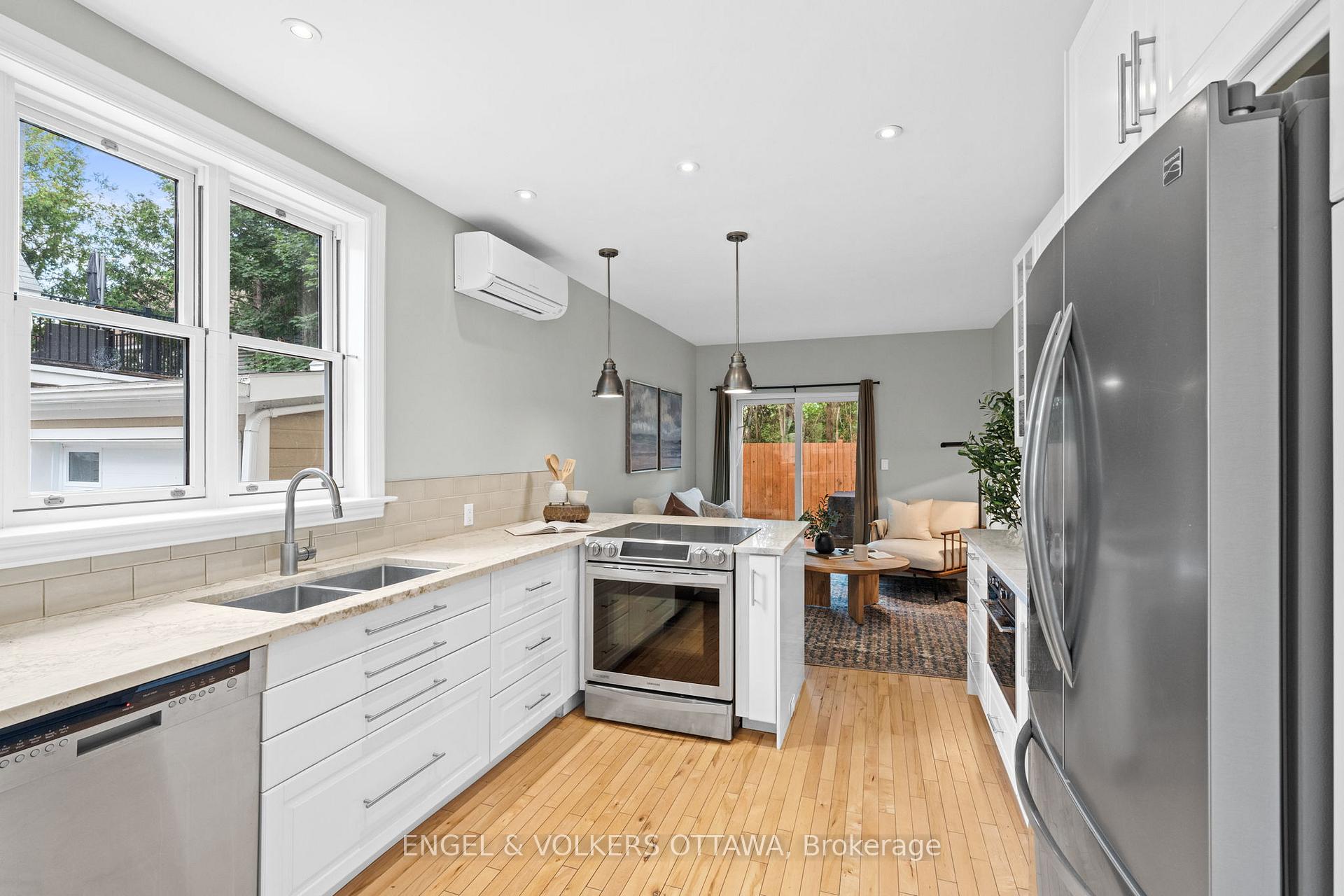 Photo 8 of 20 Hazel Street, Ottawa, Ottawa East — HOMEH