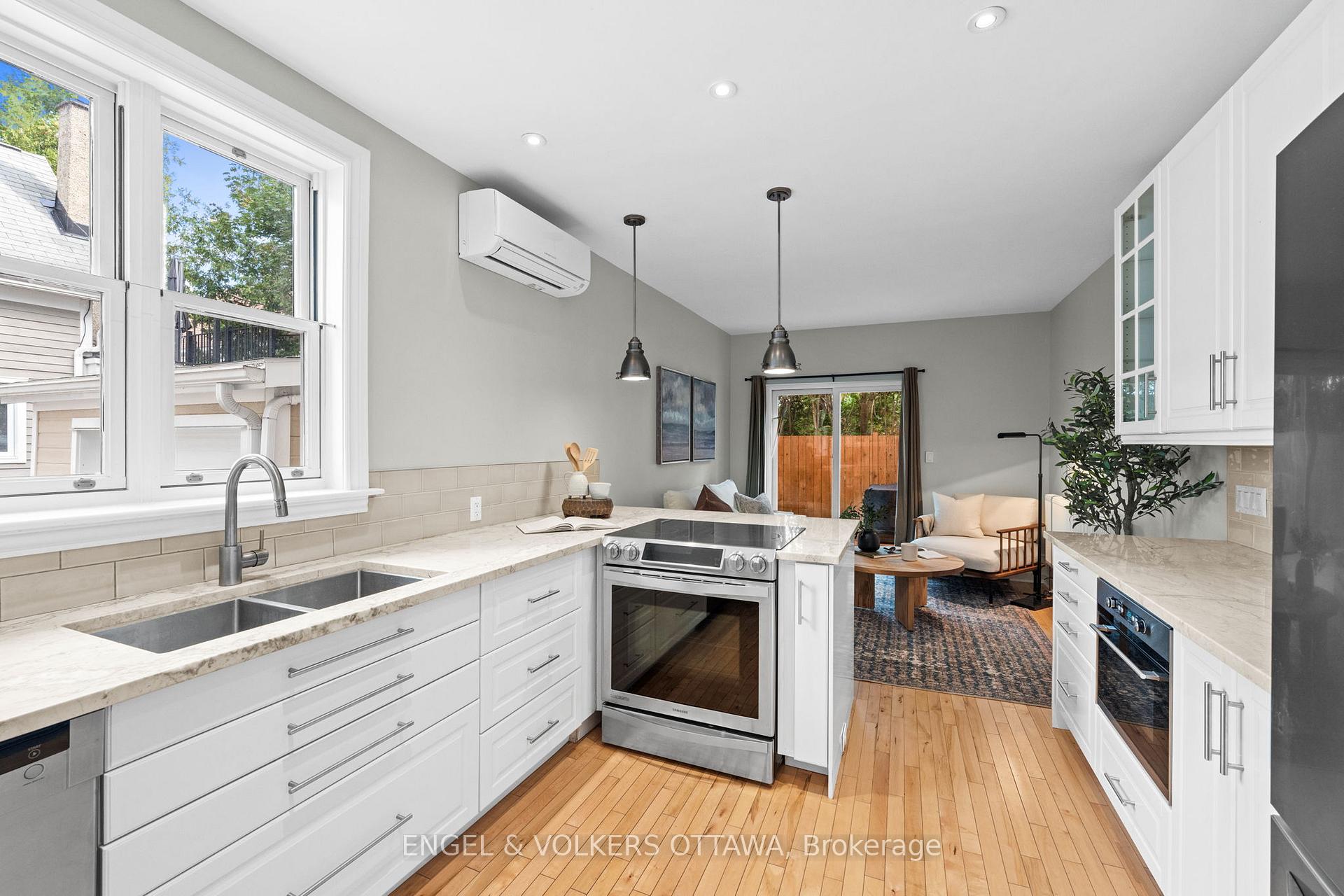 Photo 10 of 20 Hazel Street, Ottawa, Ottawa East — HOMEH